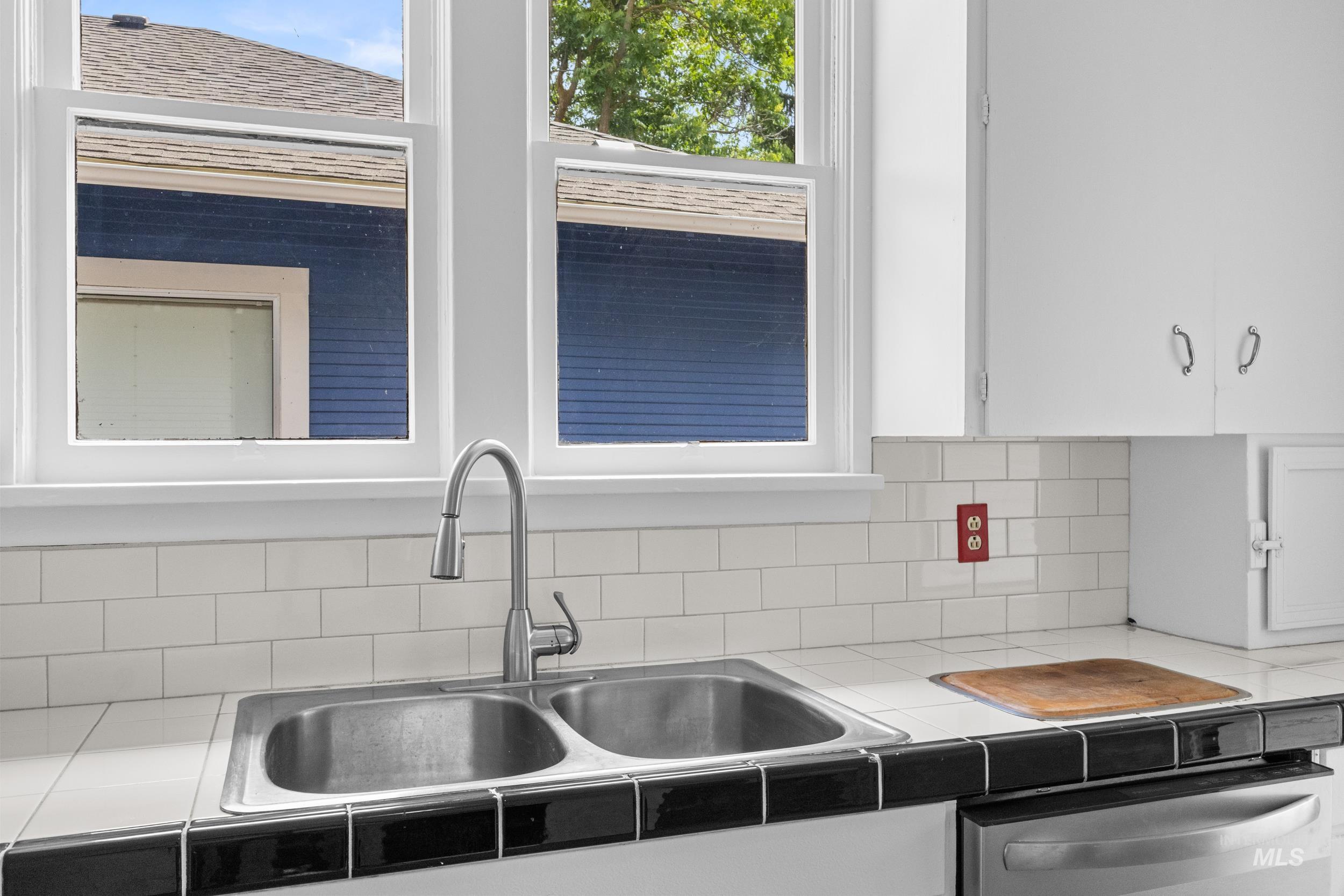2119 W Brumback Street Property Photo 14