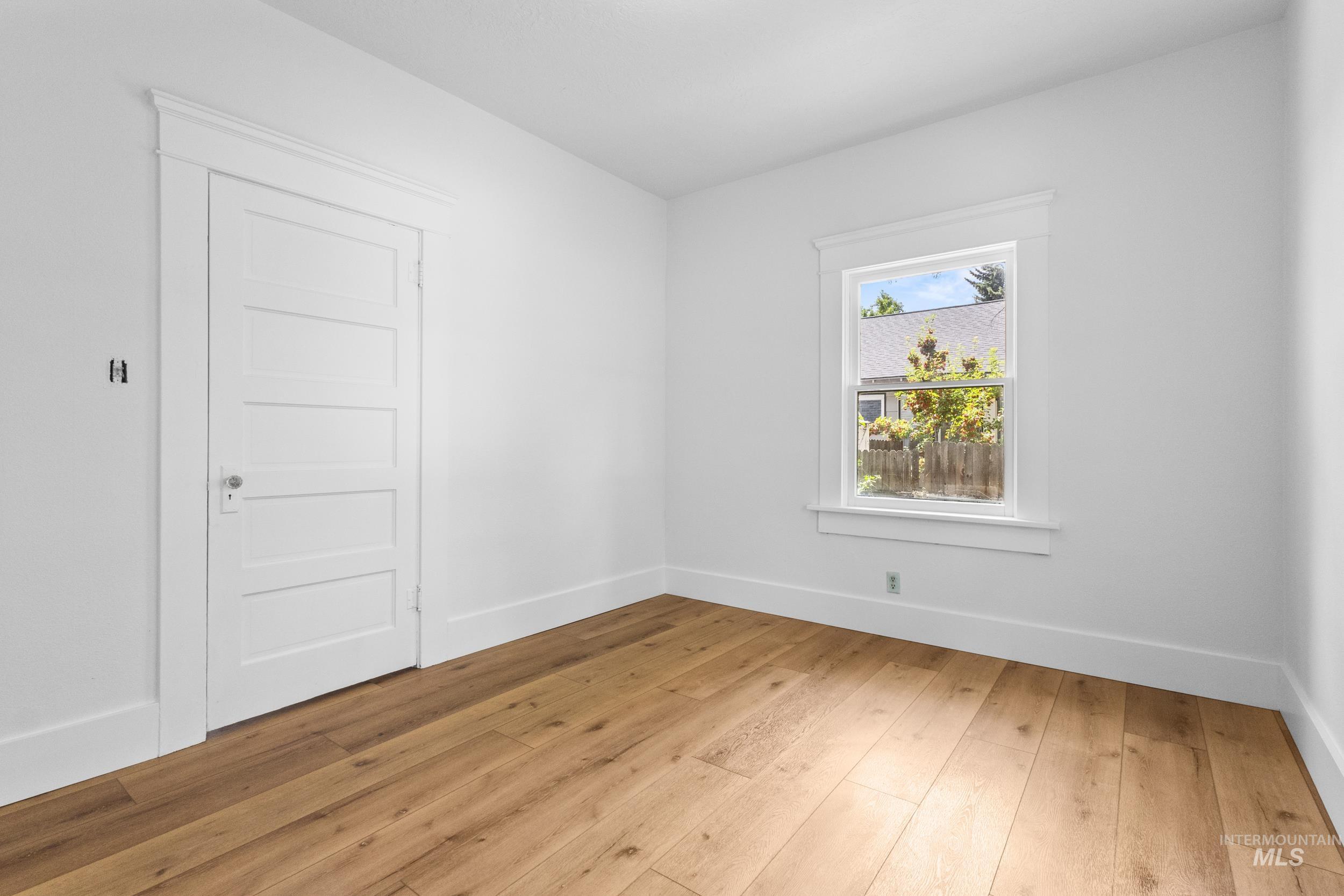 2119 W Brumback Street Property Photo 19