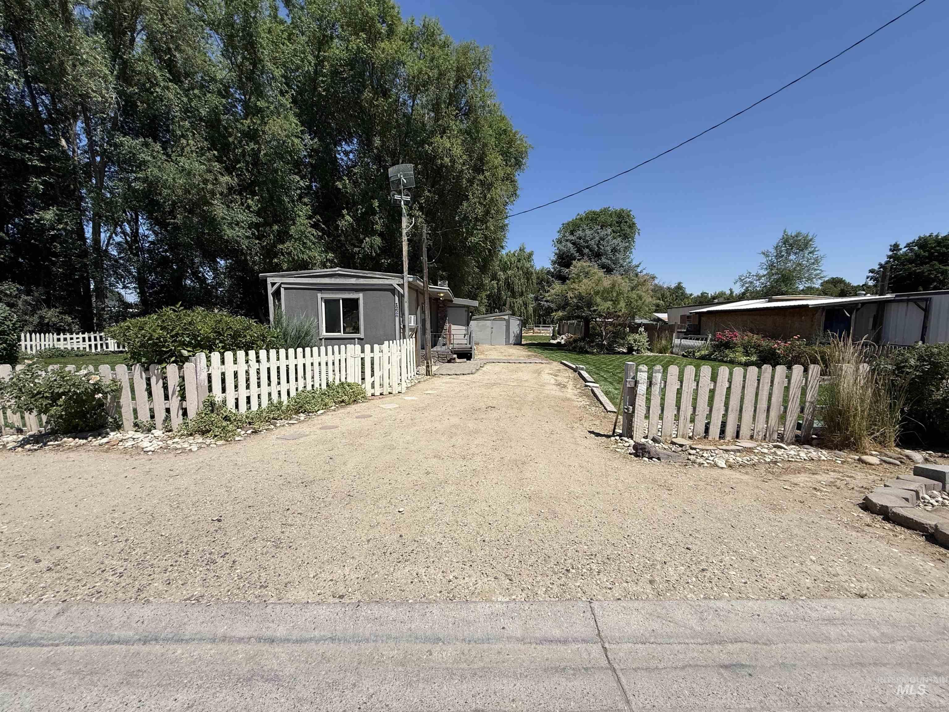 1226 S Elder St Property Photo 32