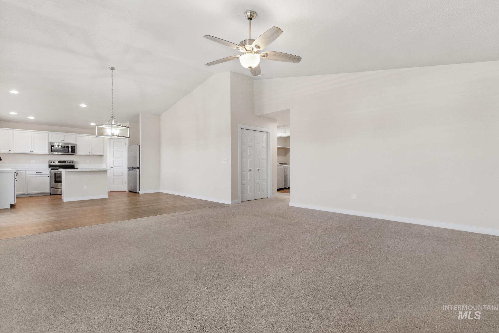 2939 Coral Falls Ave Property Photo 7