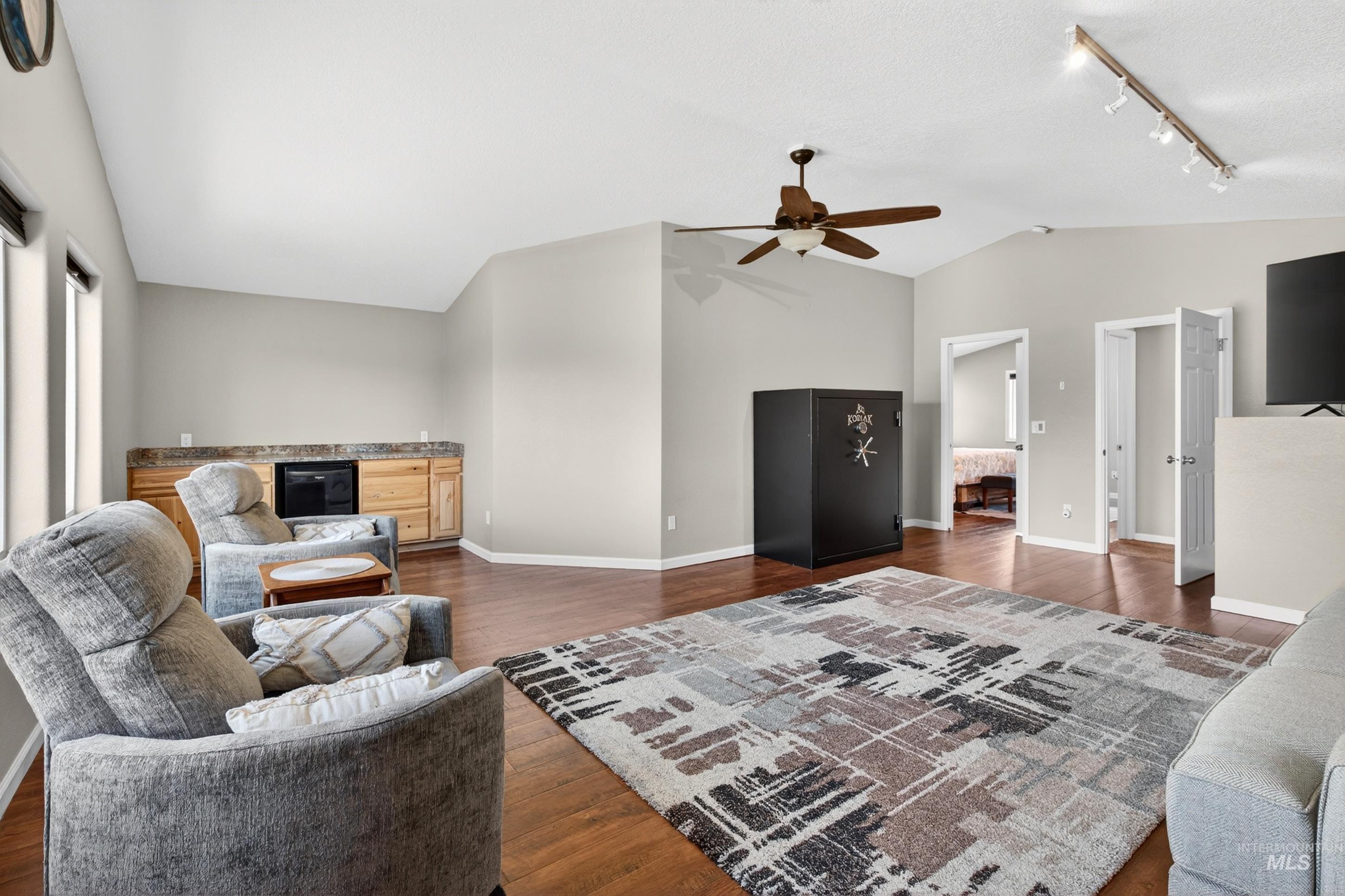 1850 Serengeti Rd Property Photo 23