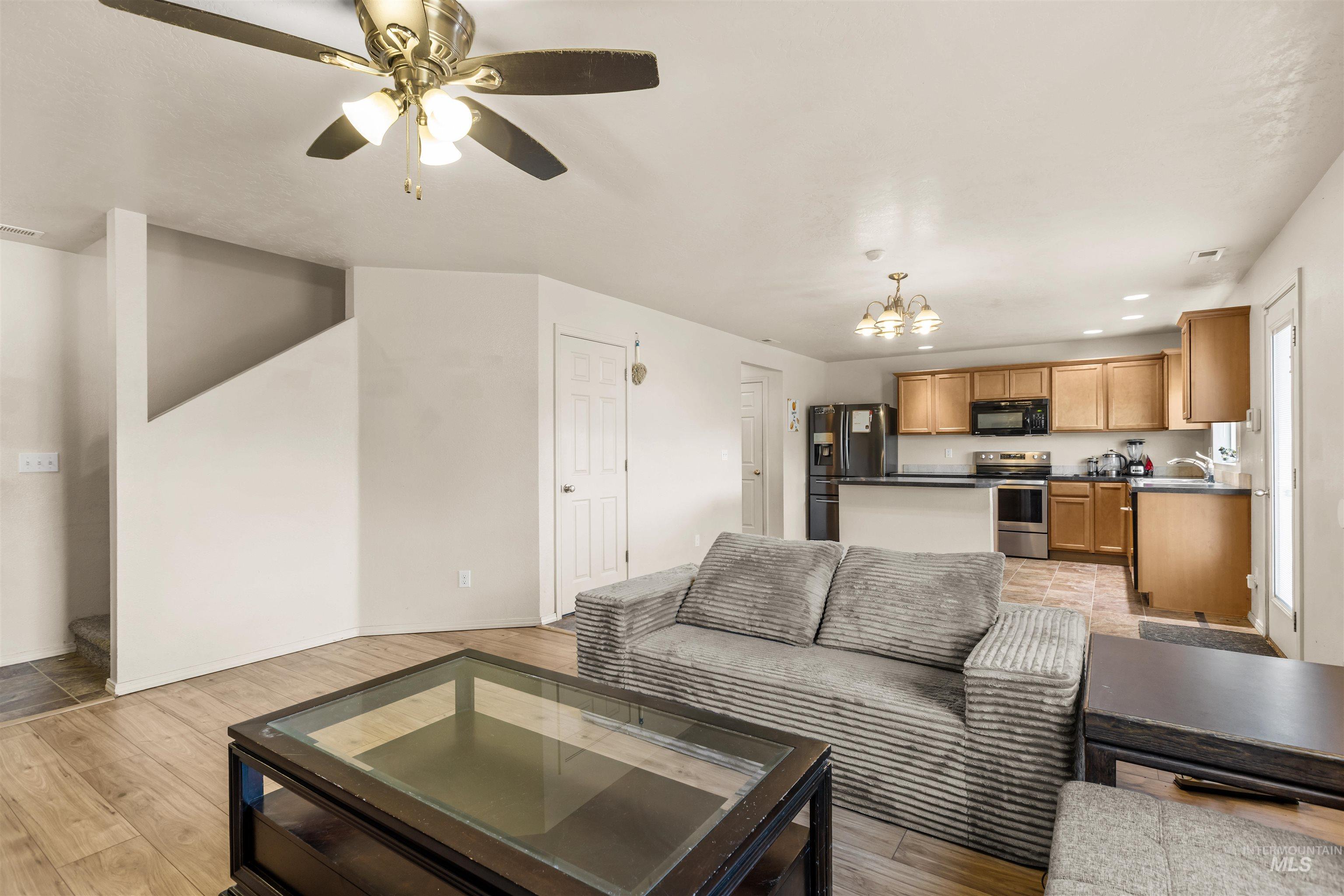 11800 Altamont St Property Photo 17