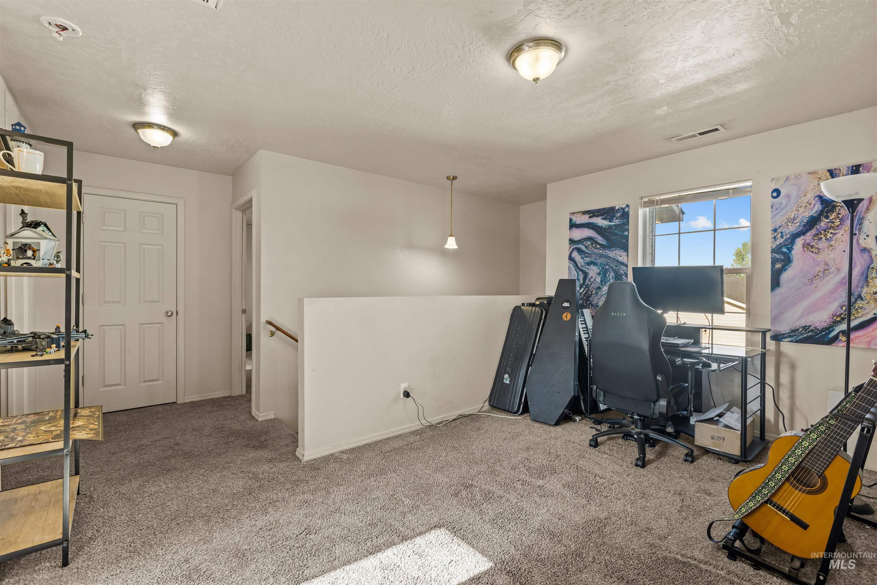 11800 Altamont St Property Photo 18