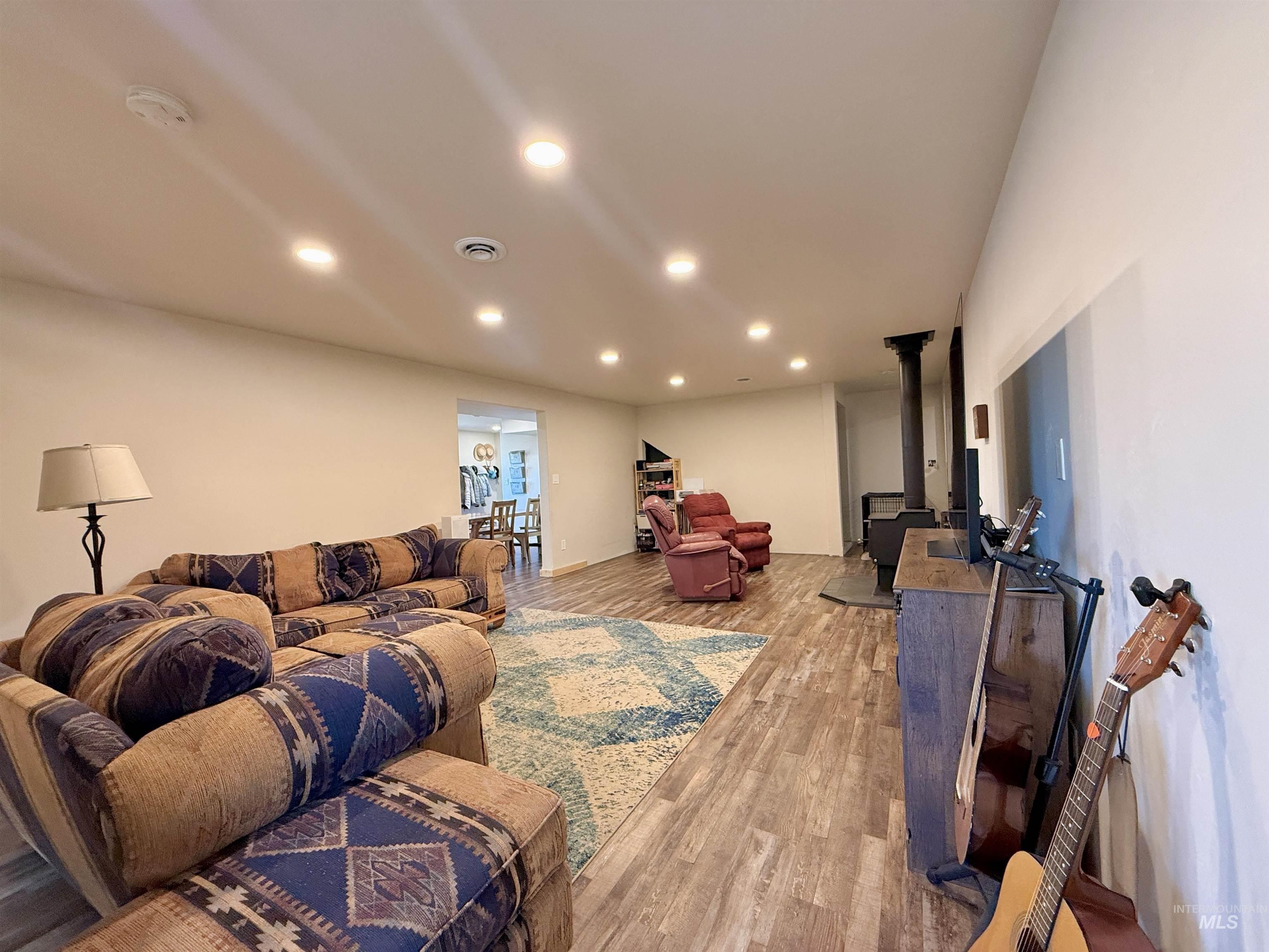 176 Golden Hills Dr. Property Photo 10