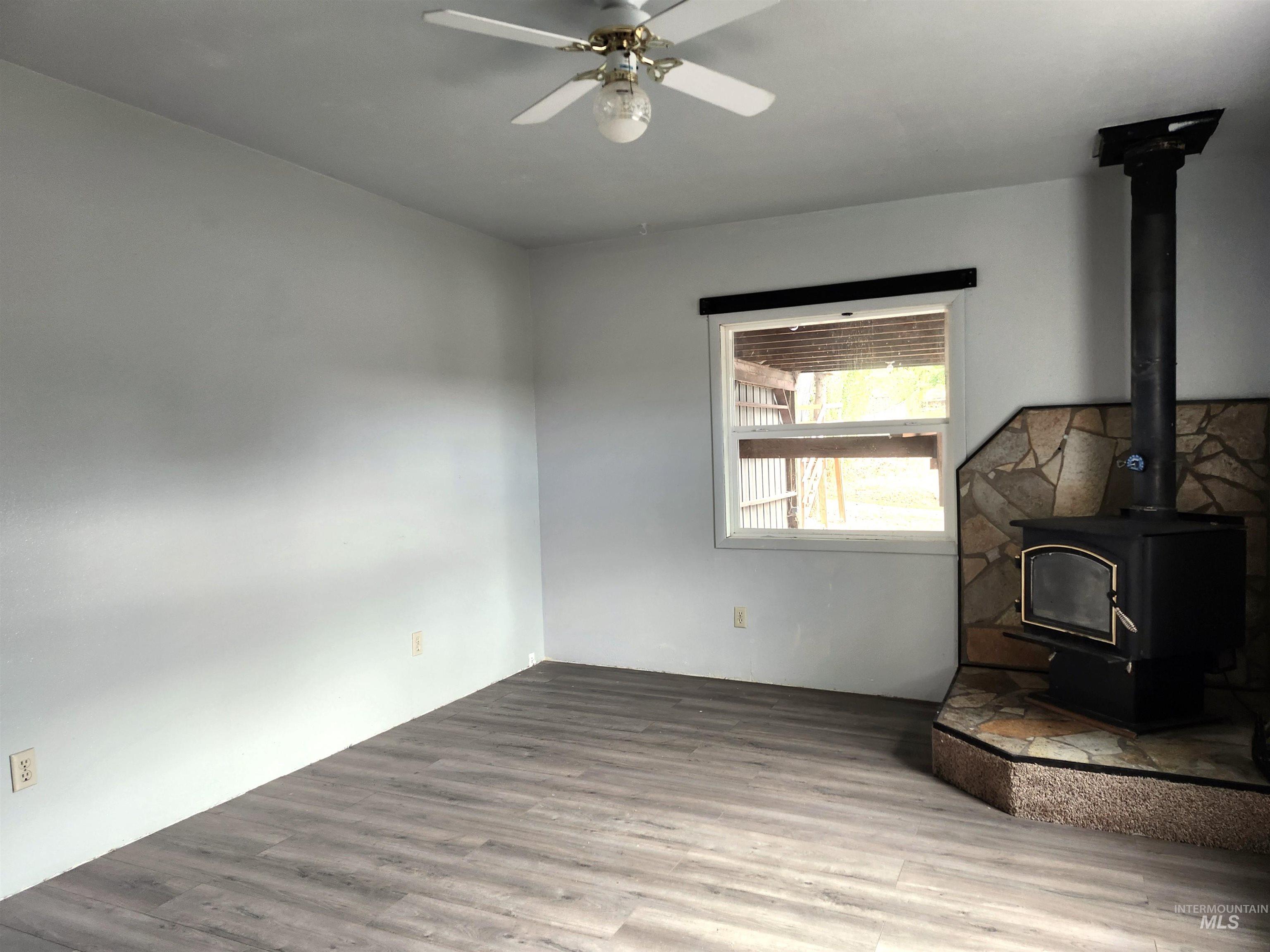 825 Larch Street Property Photo 22