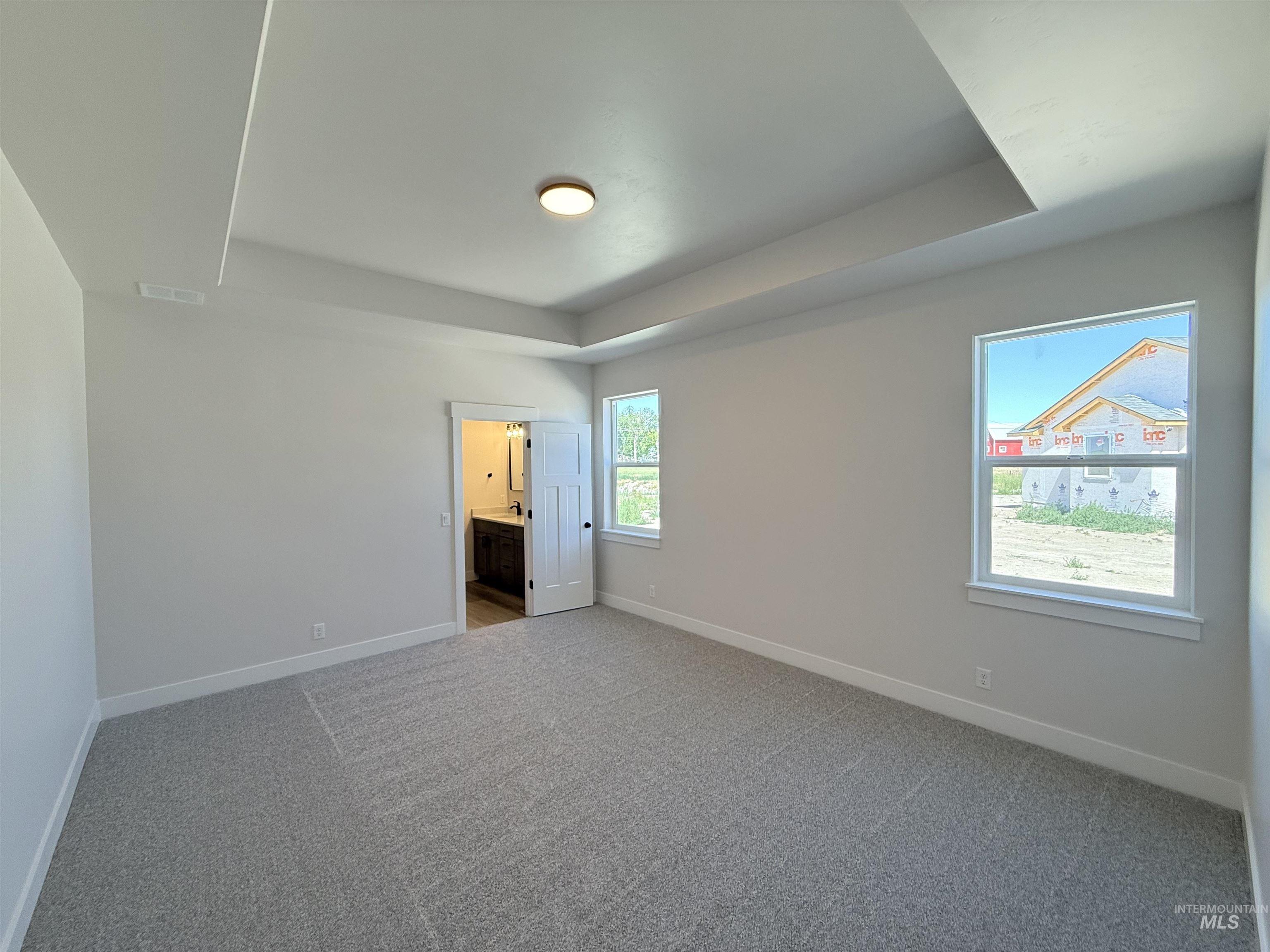 720 W Clark St. Property Photo 10