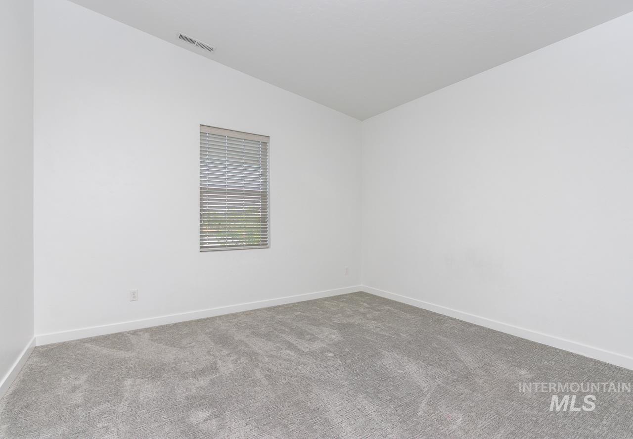 795 E Bissett St Property Photo 26