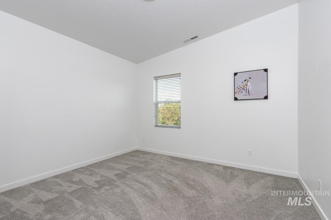 795 E Bissett St Property Photo 27
