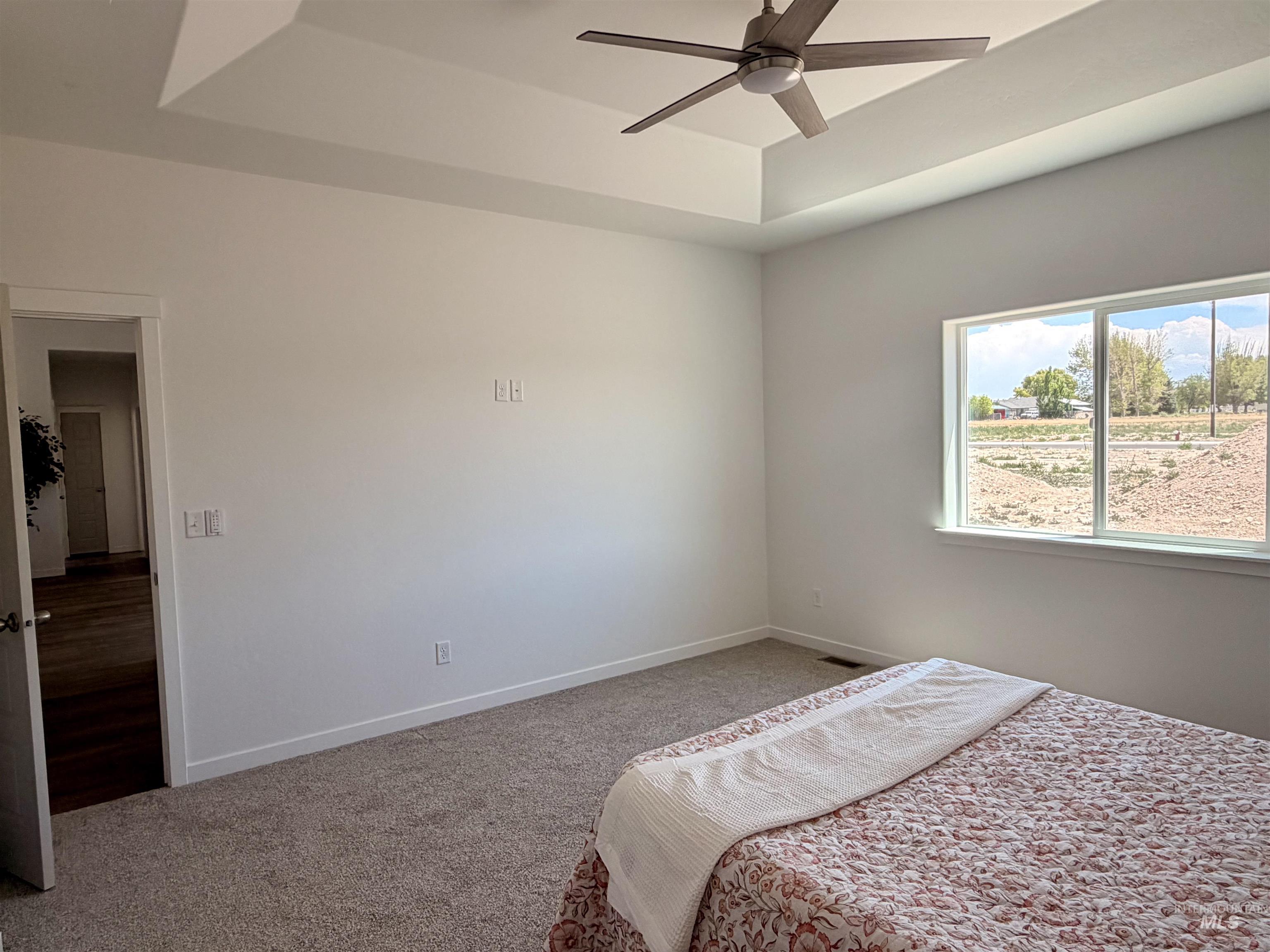 751 Waveland Avenue Property Photo 15