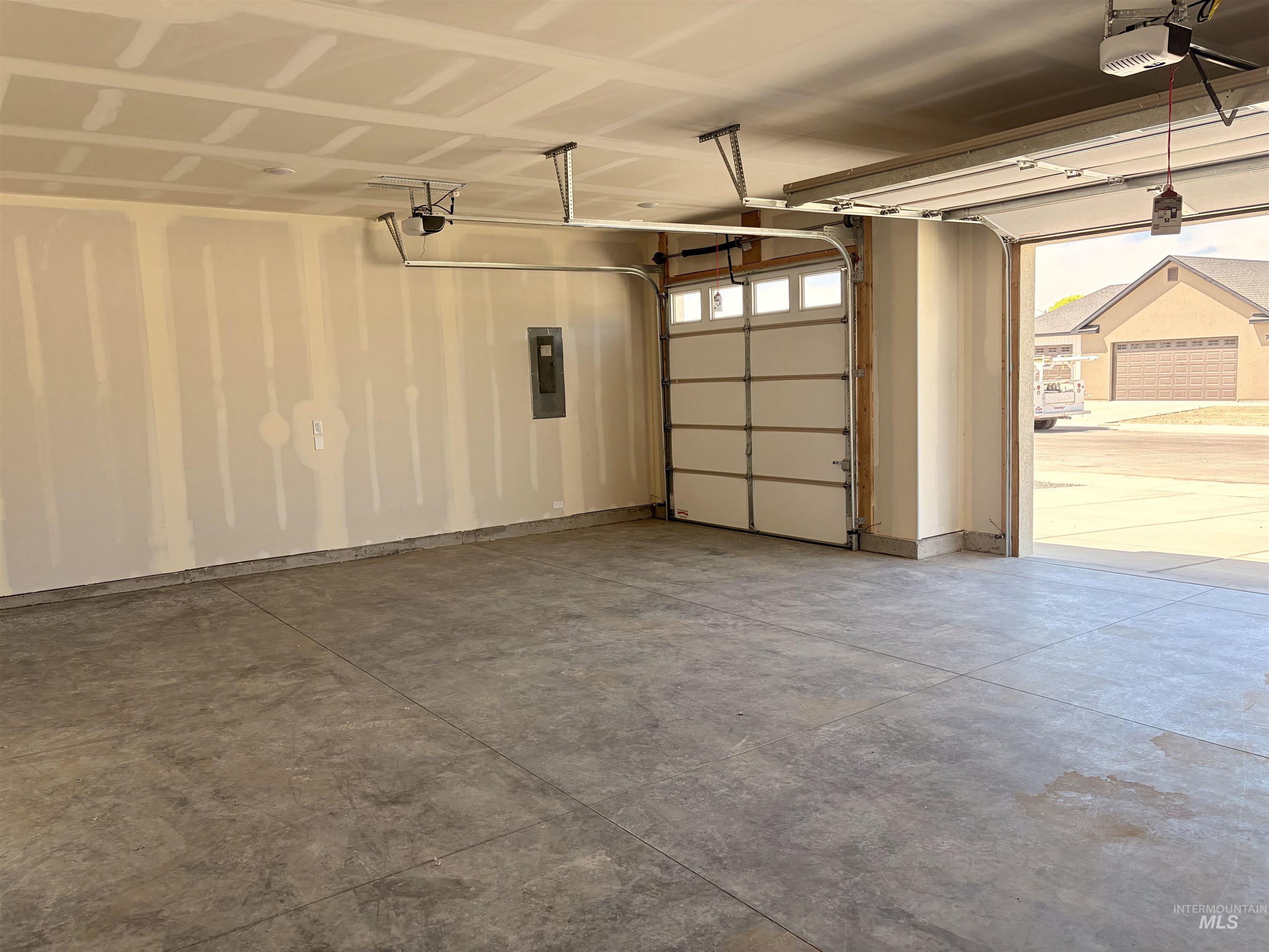 751 Waveland Avenue Property Photo 35