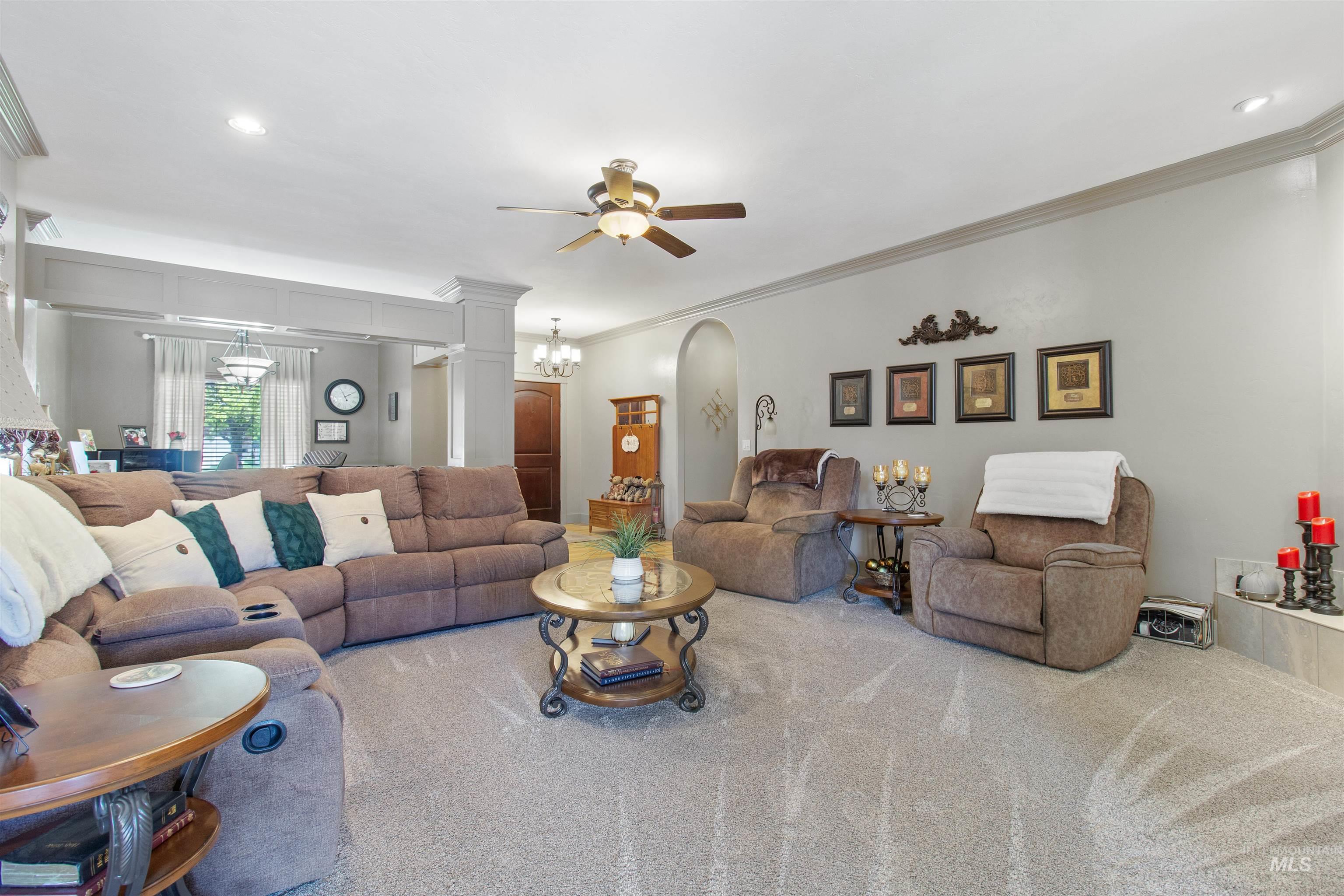 667 Sunfire Drive Property Photo 8