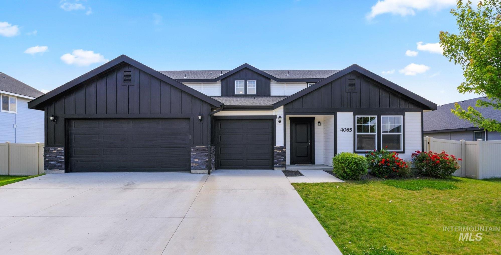 4065 E Eagle Ridge Drive Property Photo 1
