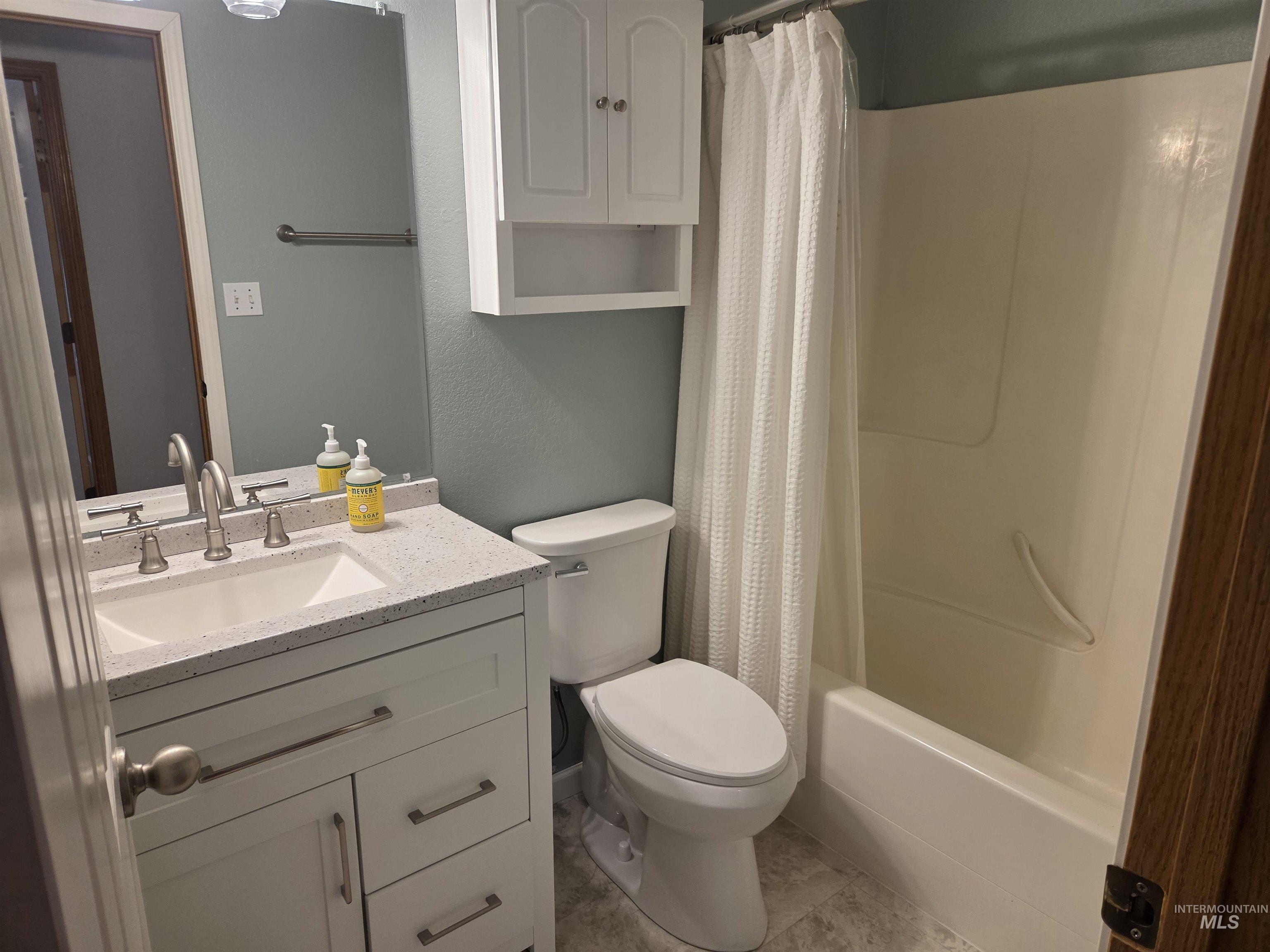 410 Gambels Lane Property Photo 14