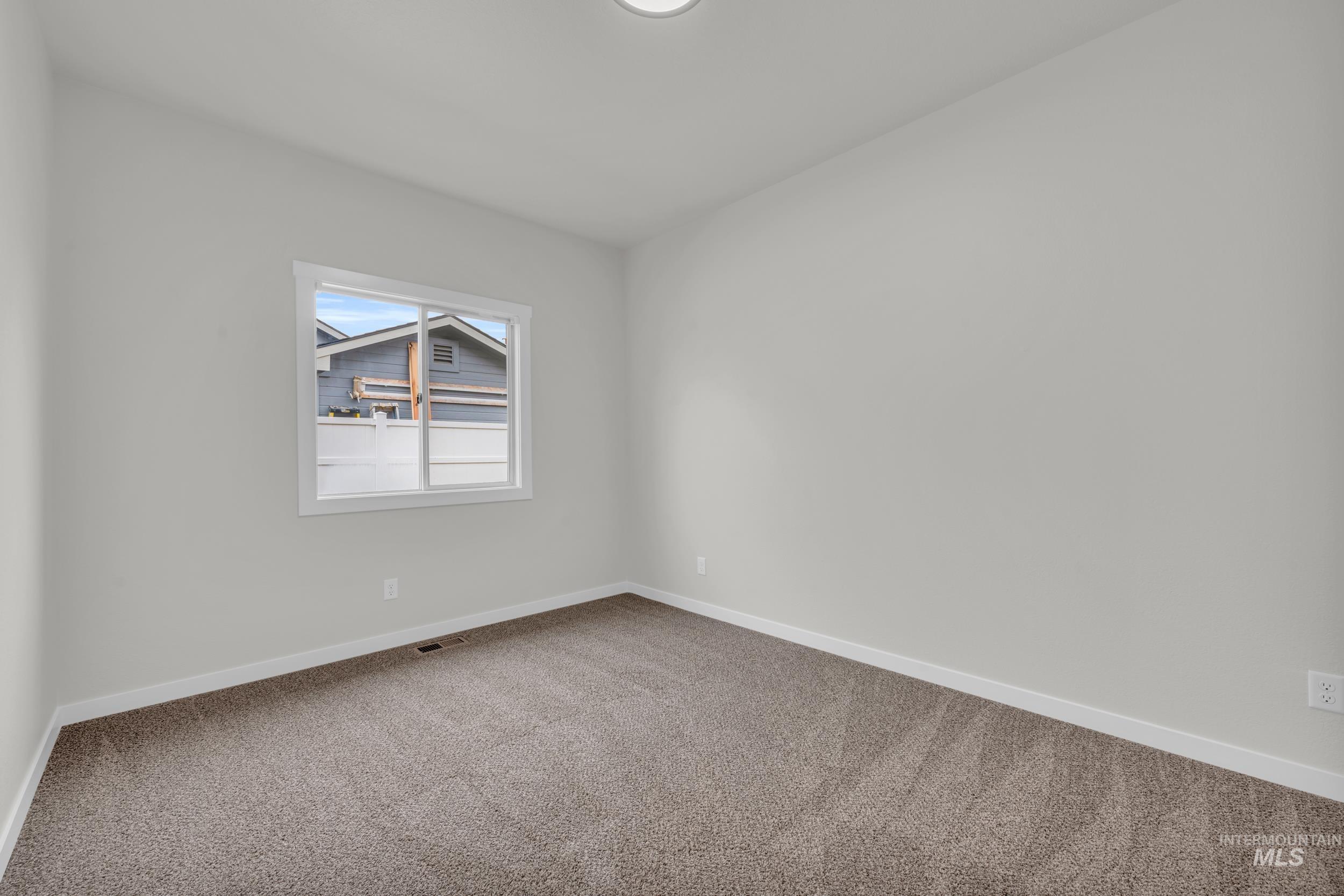 1889 Pilgrim Ave Property Photo 19