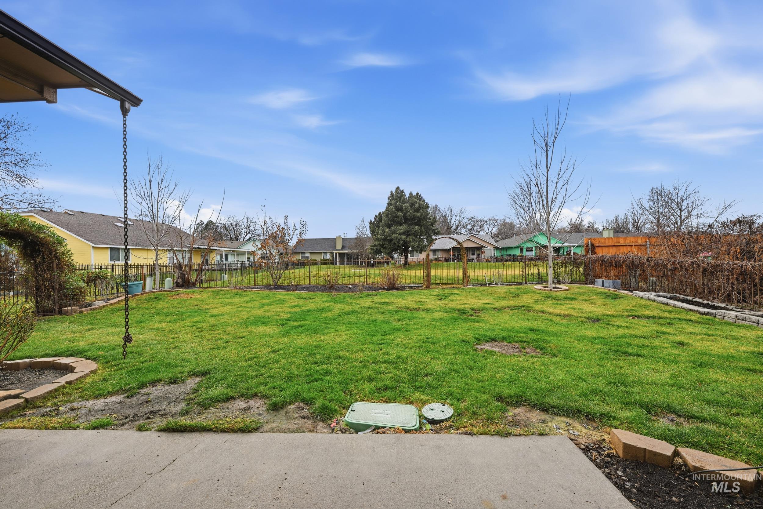 1889 Pilgrim Ave Property Photo 28