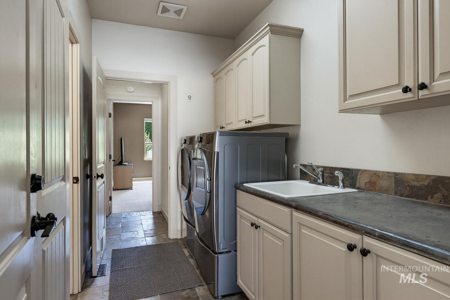 1164 S Island Glenn Way Property Photo 35