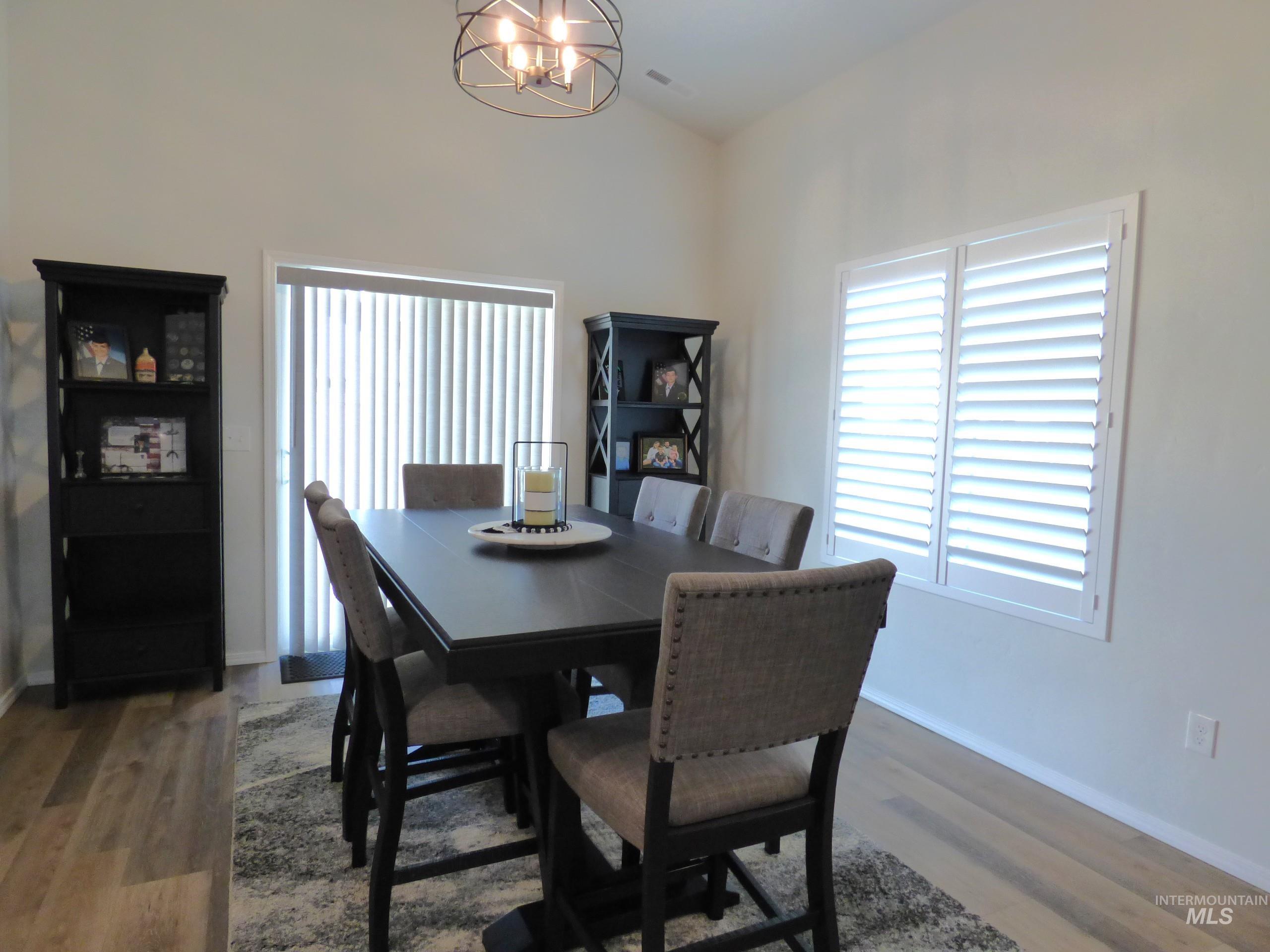 2708 E Buckaroo Dr. Property Photo 8