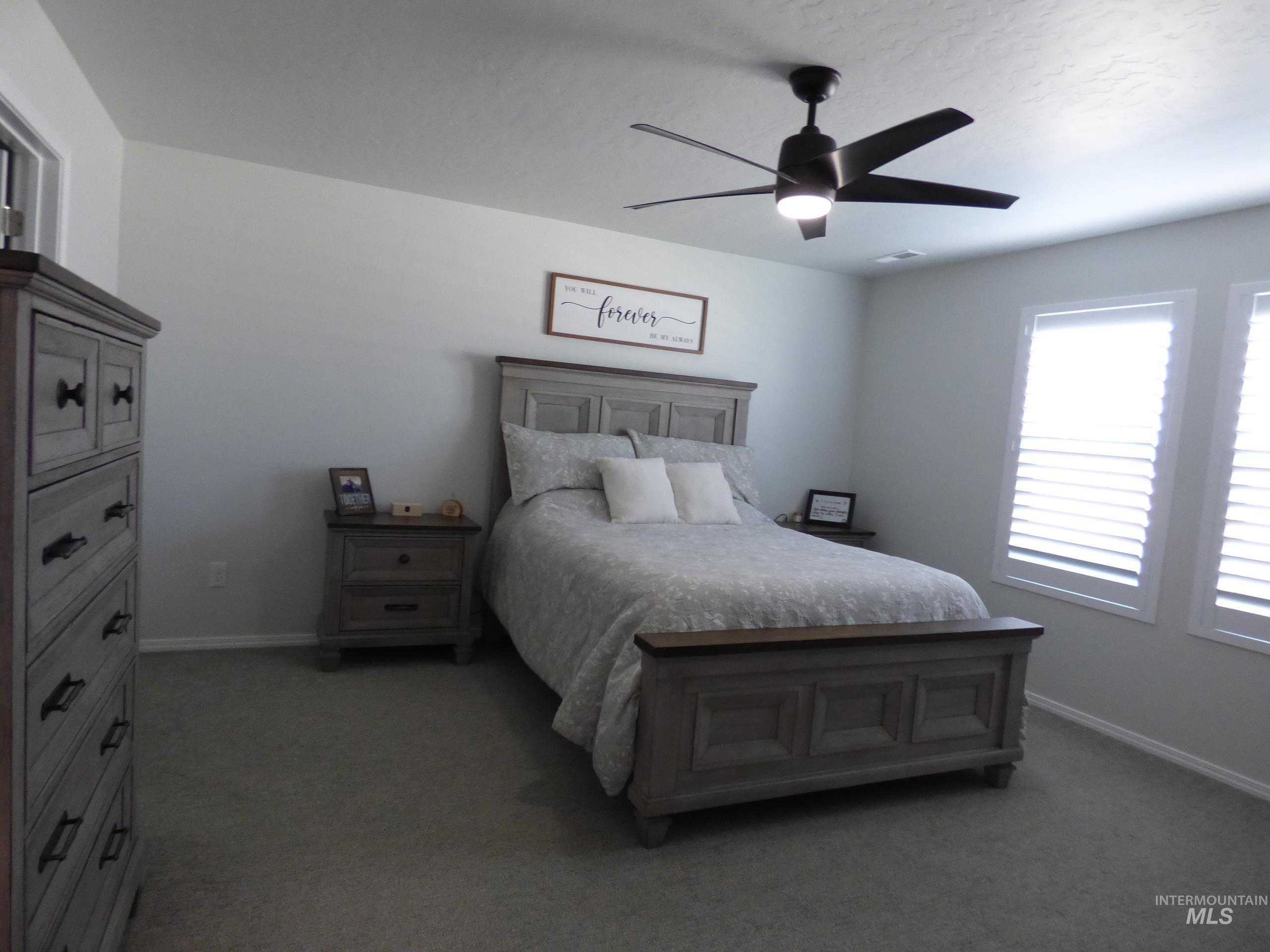 2708 E Buckaroo Dr. Property Photo 16