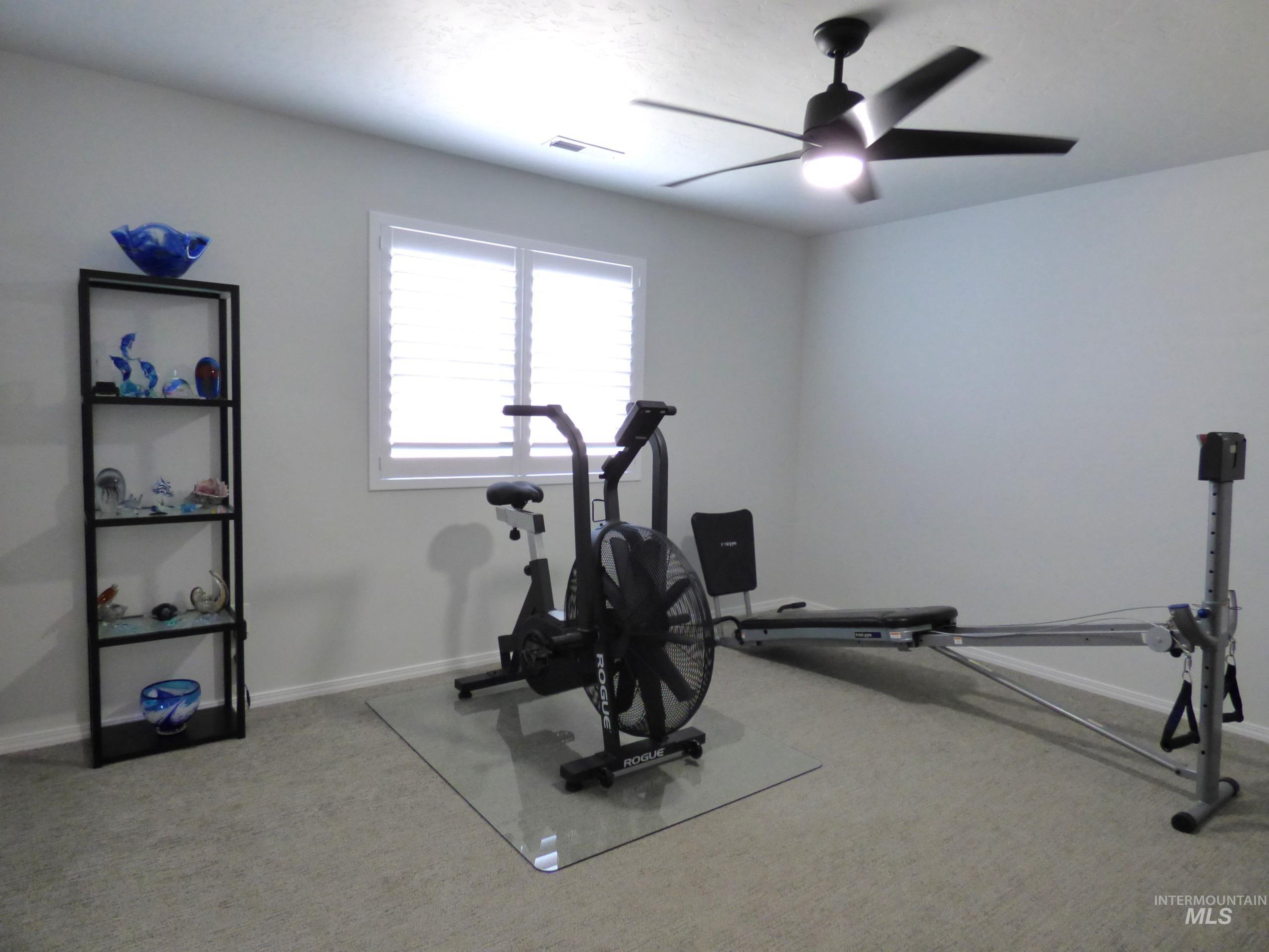 2708 E Buckaroo Dr. Property Photo 26
