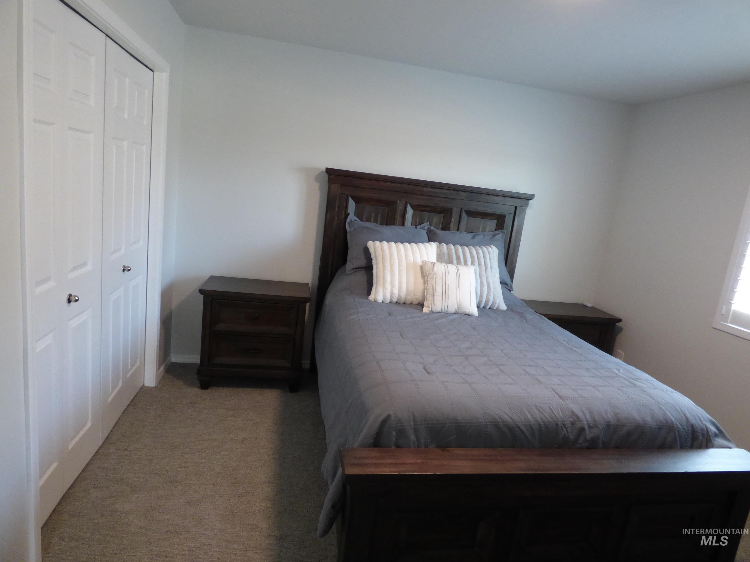 2708 E Buckaroo Dr. Property Photo 29