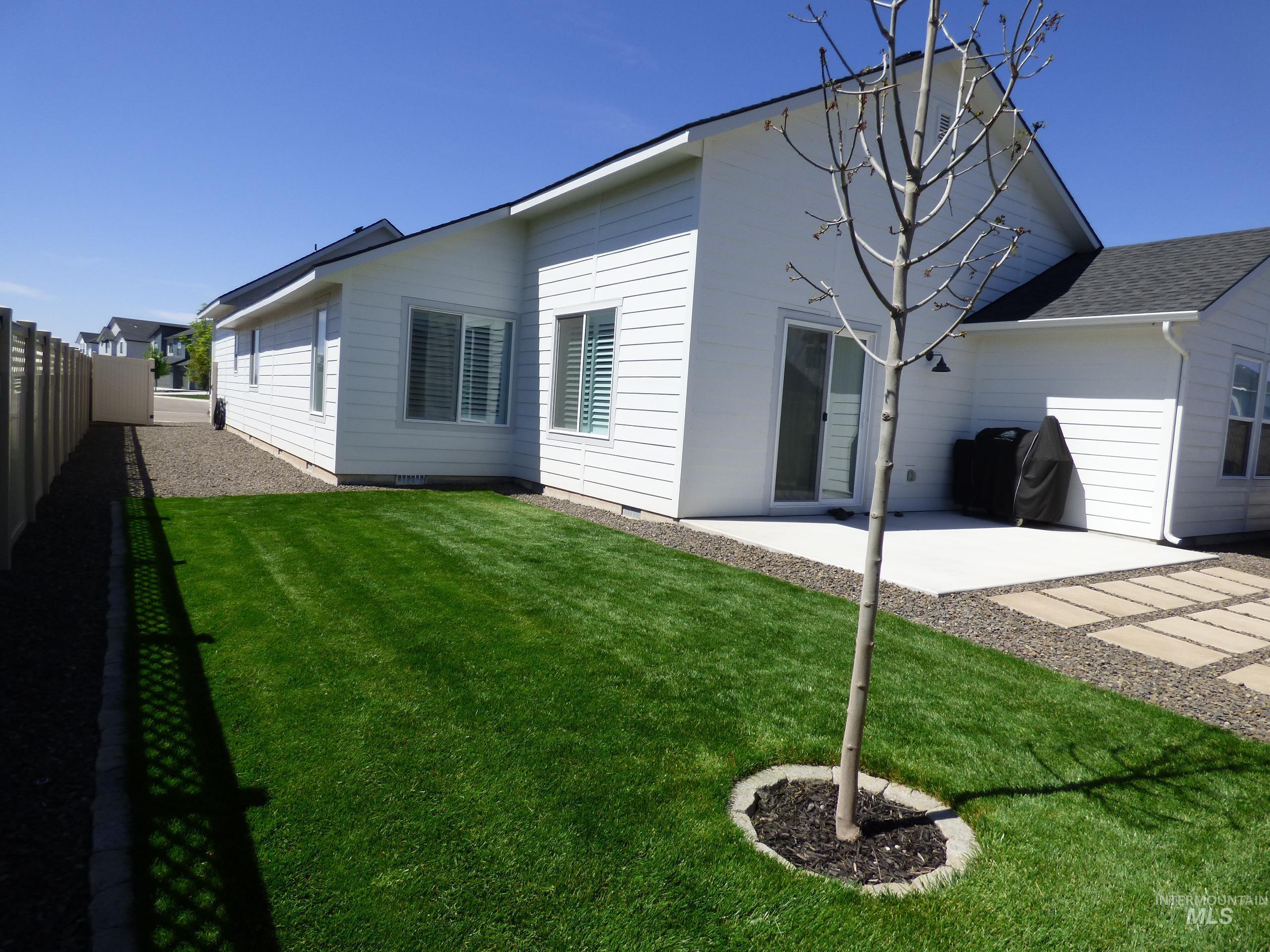2708 E Buckaroo Dr. Property Photo 37