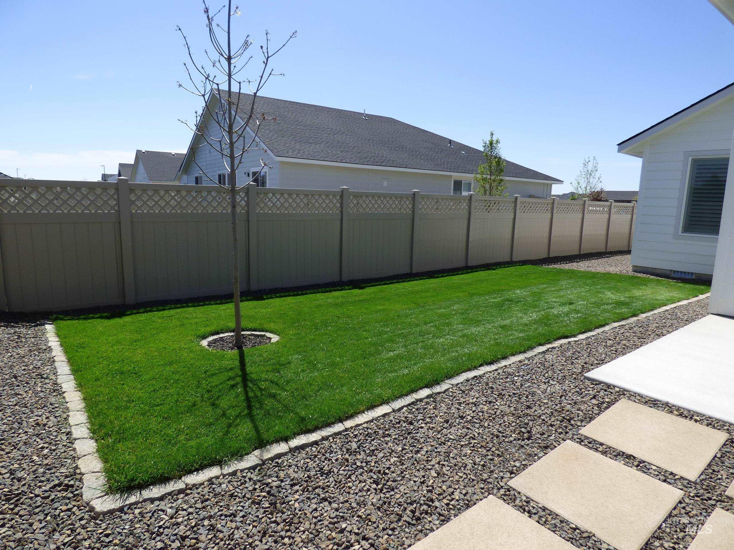 2708 E Buckaroo Dr. Property Photo 40