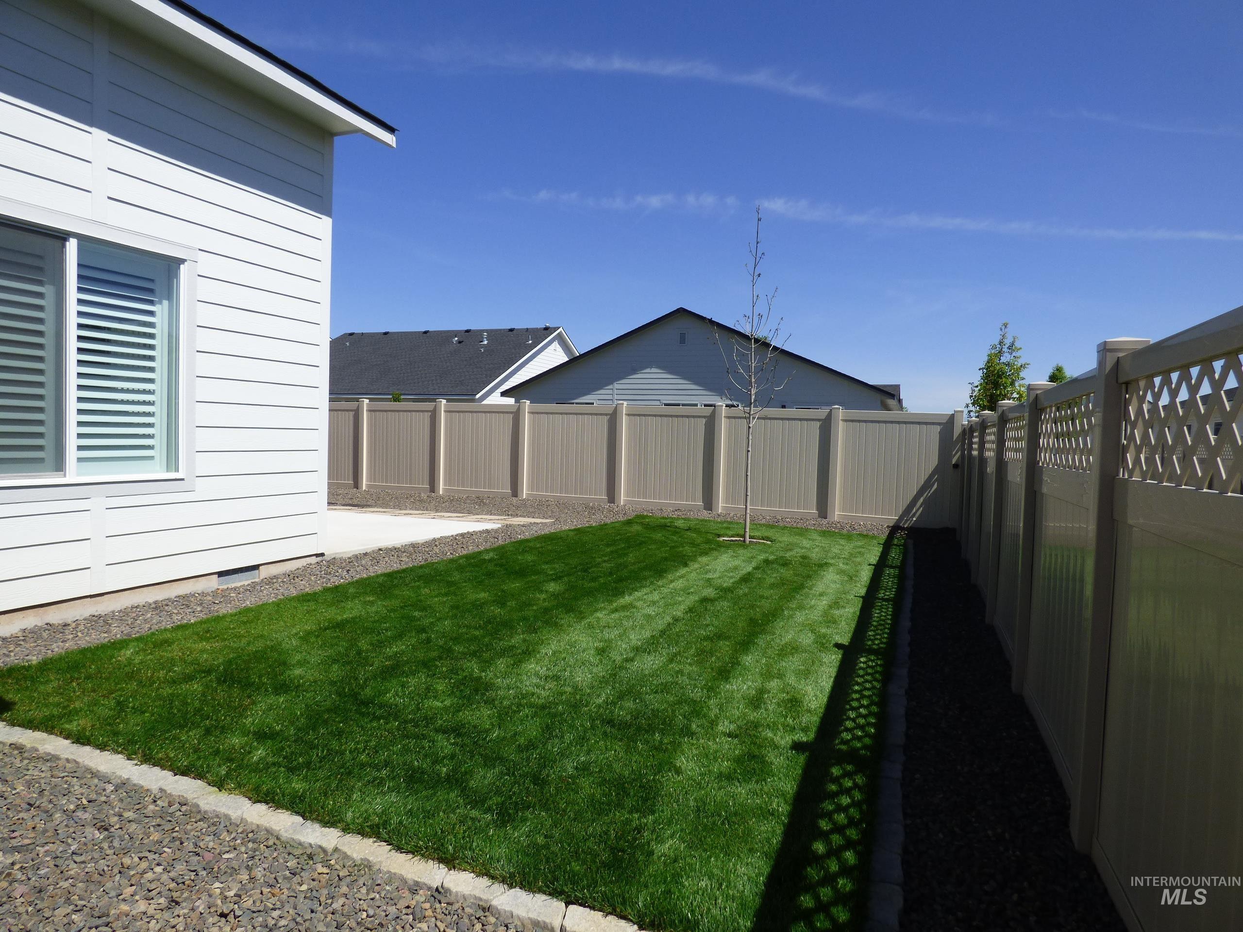 2708 E Buckaroo Dr. Property Photo 41