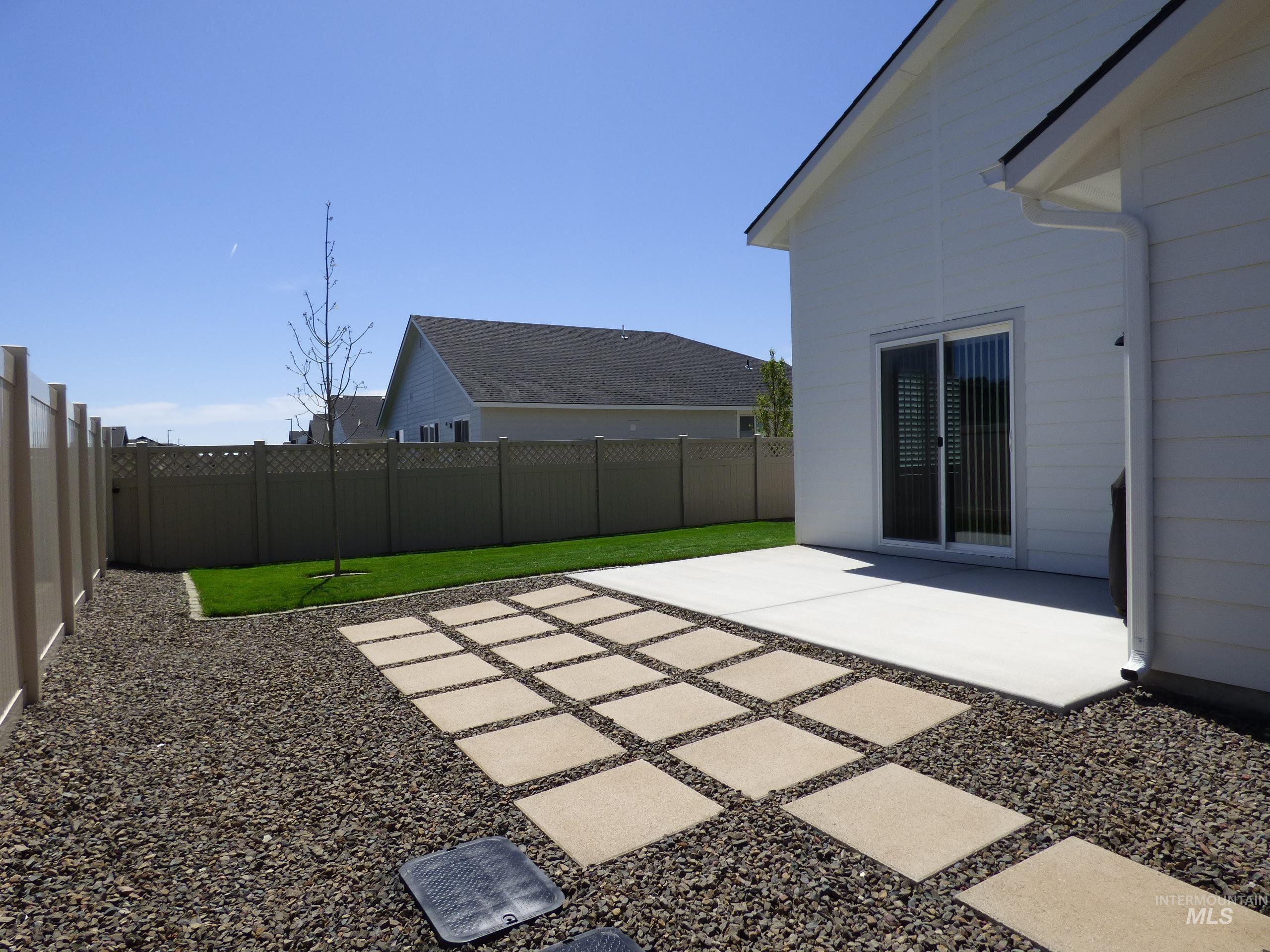 2708 E Buckaroo Dr. Property Photo 43