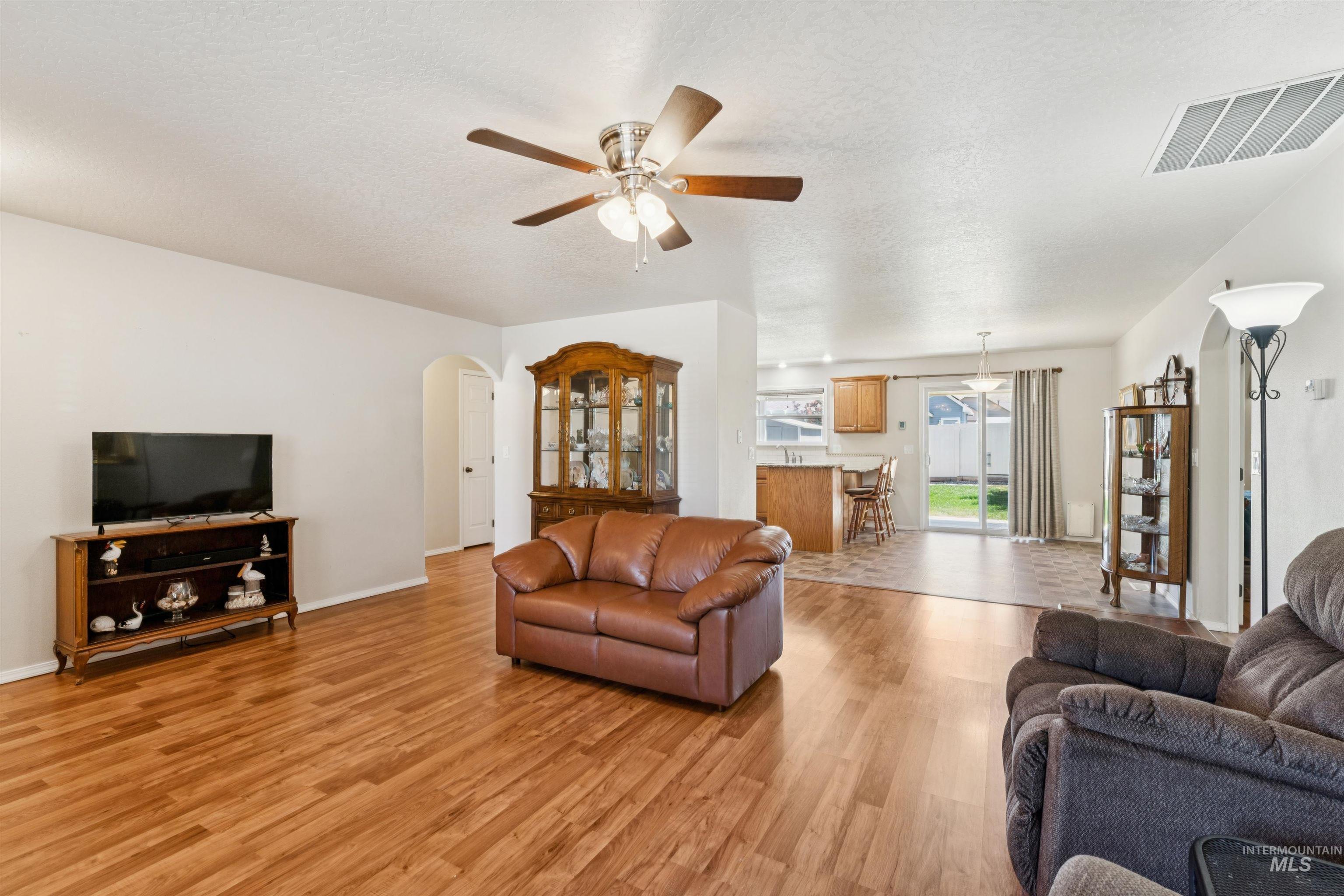1114 Feltham Peak Dr. Property Photo 11