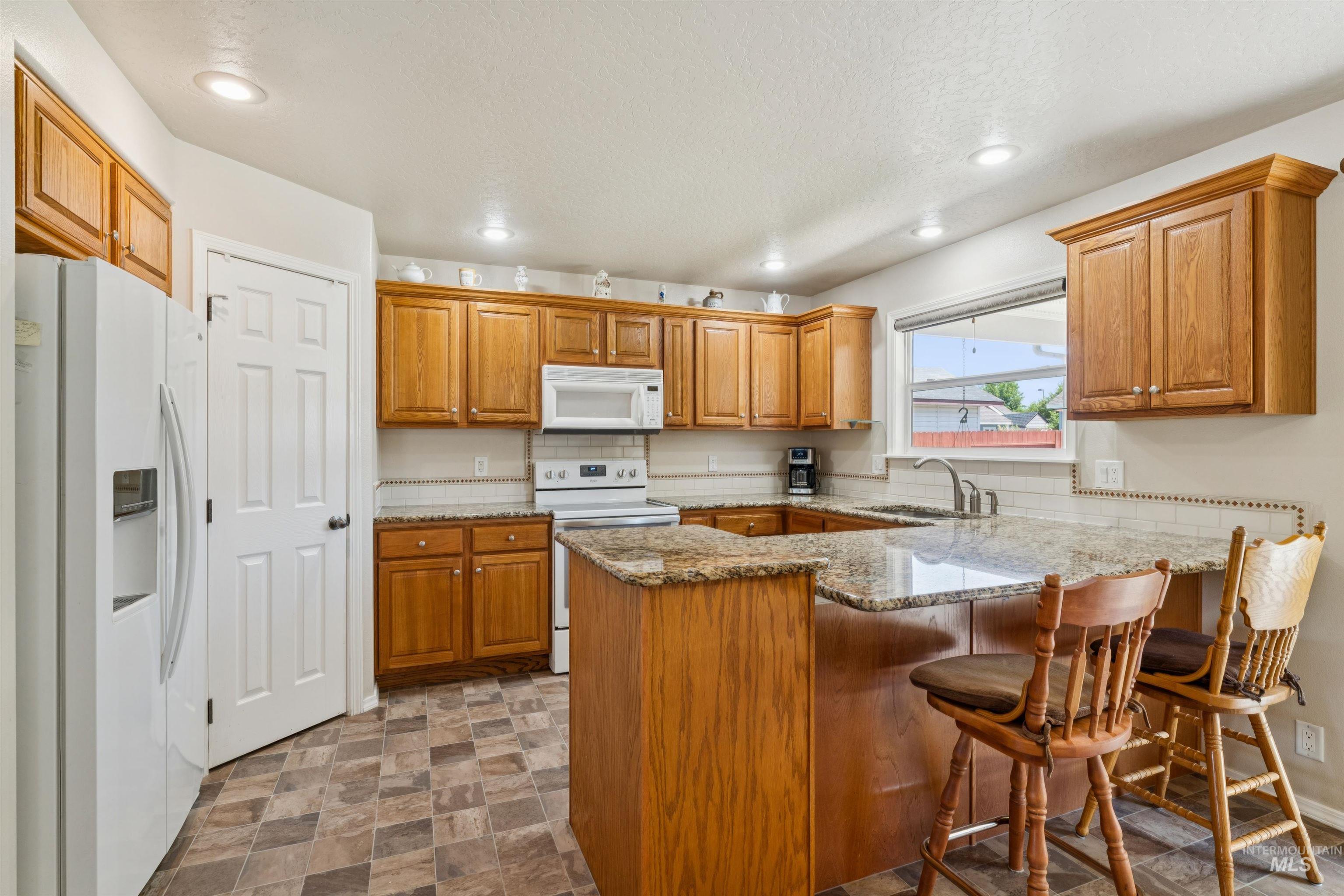1114 Feltham Peak Dr. Property Photo 14