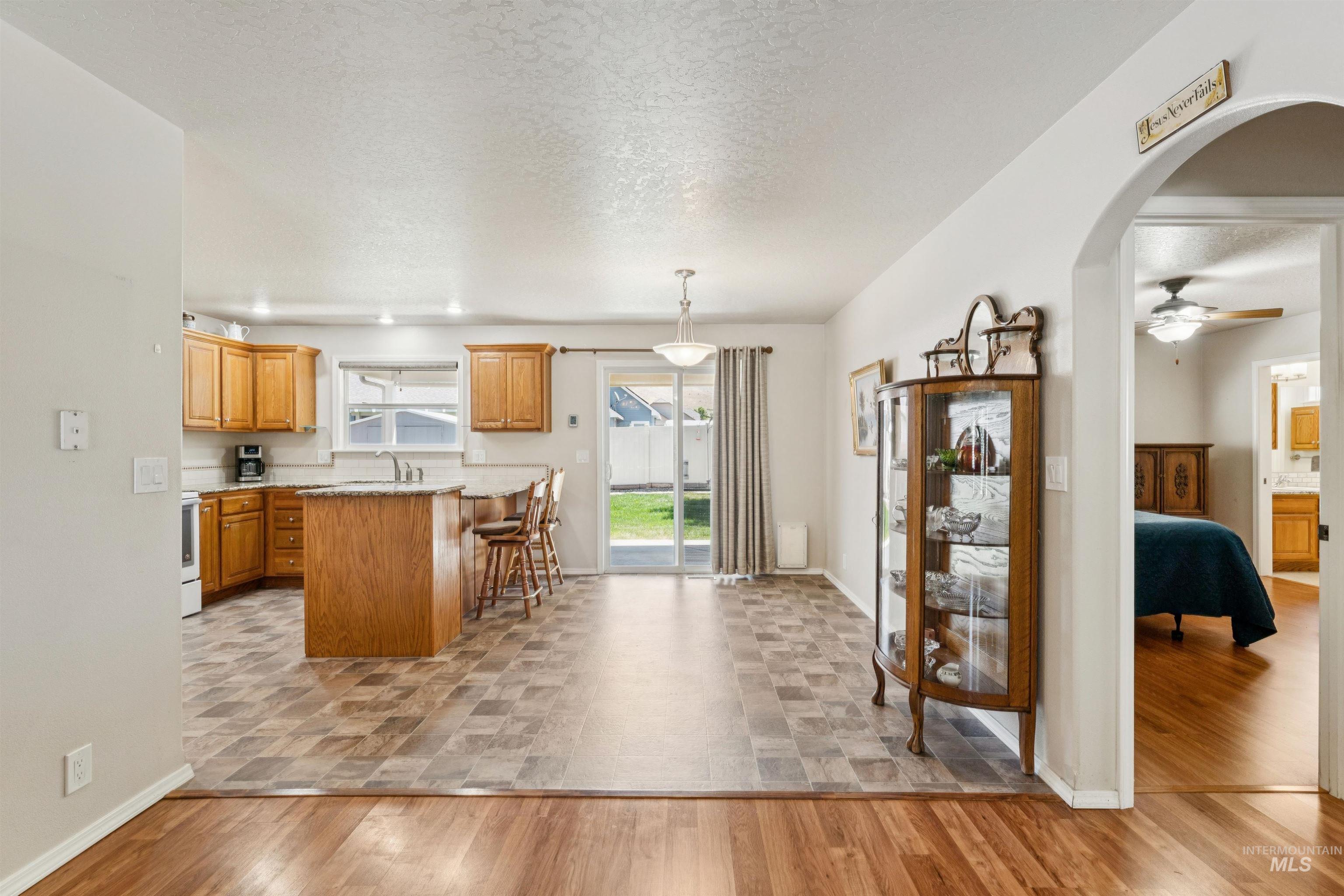 1114 Feltham Peak Dr. Property Photo 17
