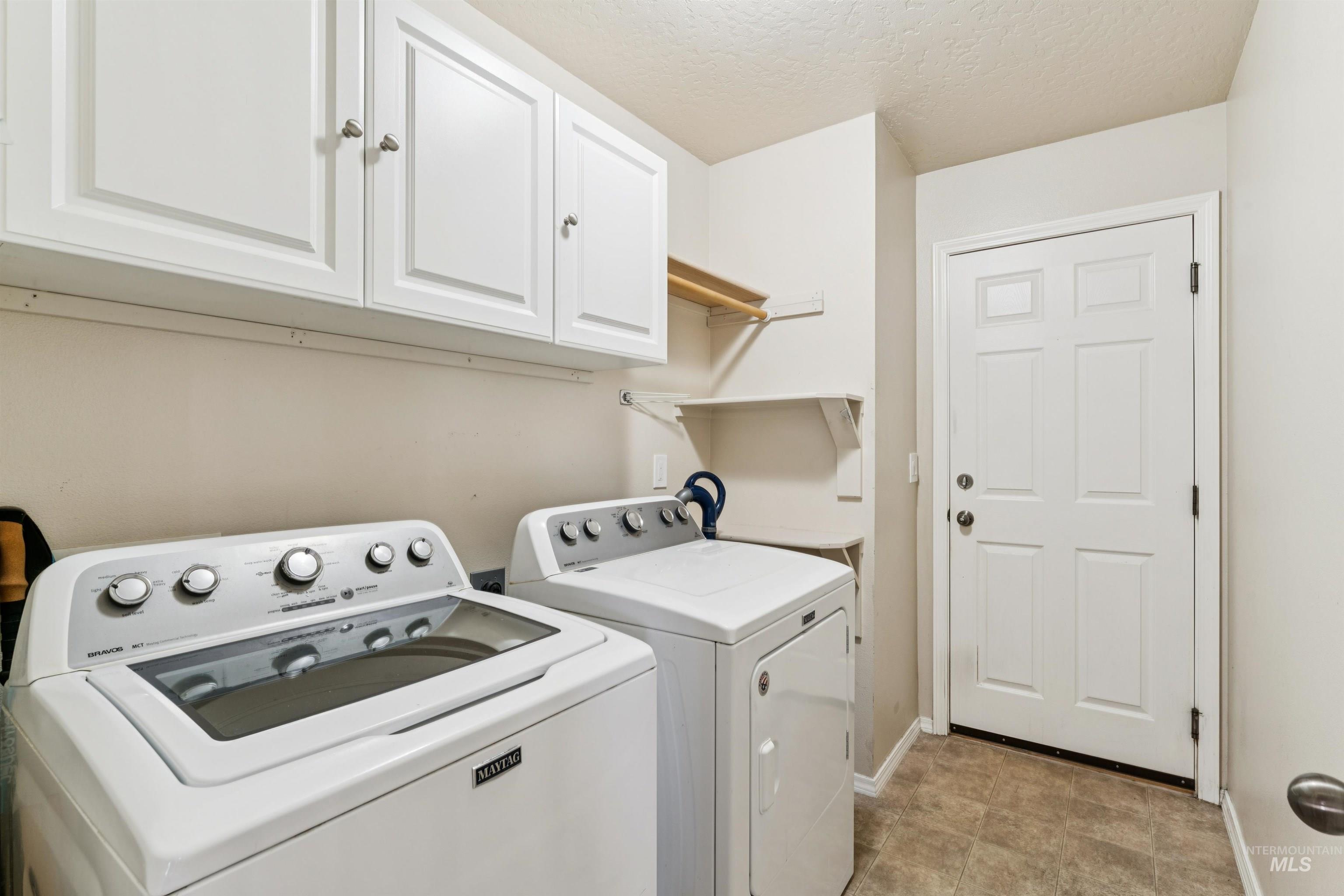 1114 Feltham Peak Dr. Property Photo 29