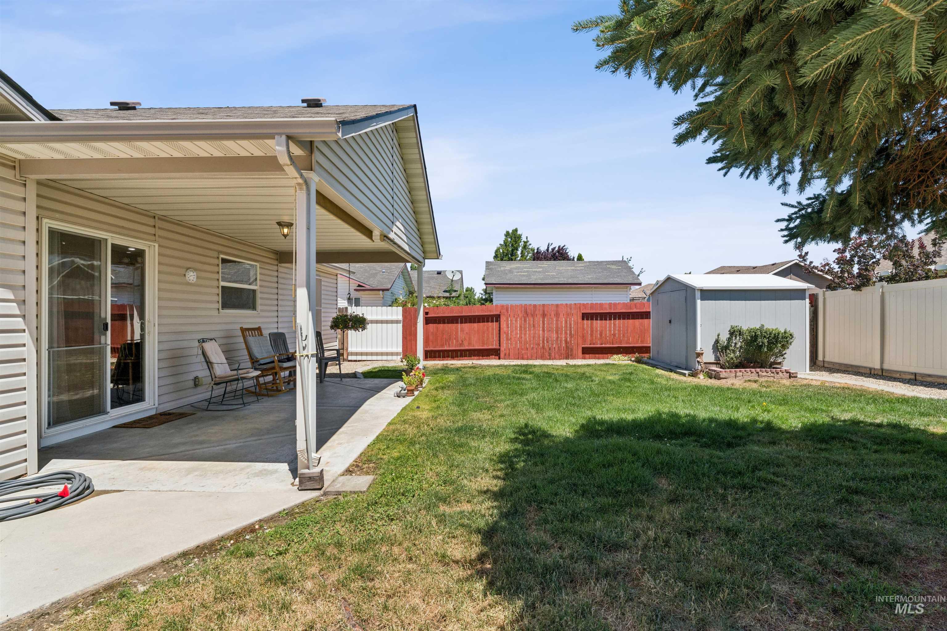 1114 Feltham Peak Dr. Property Photo 32