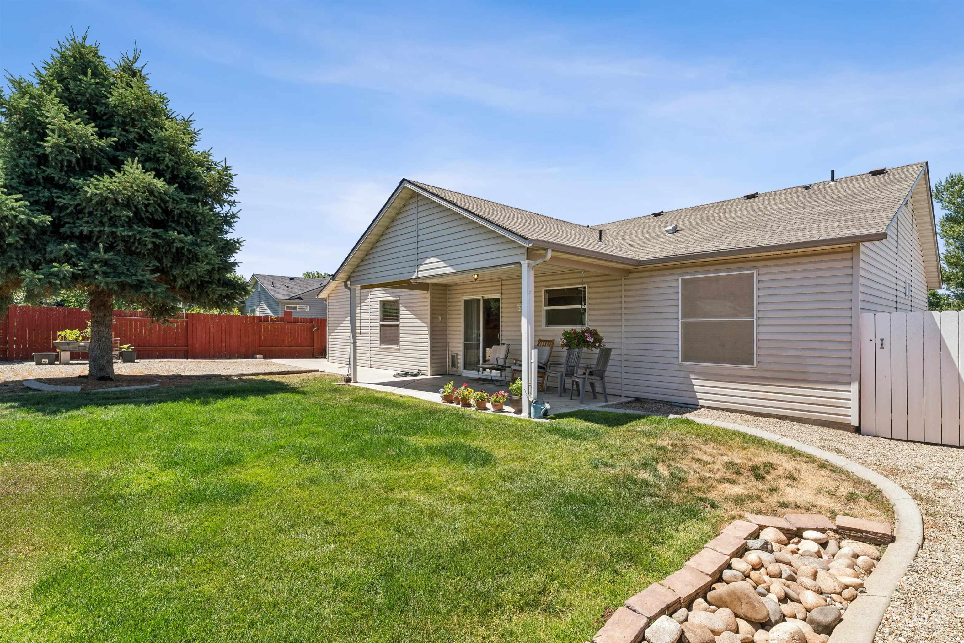 1114 Feltham Peak Dr. Property Photo 34