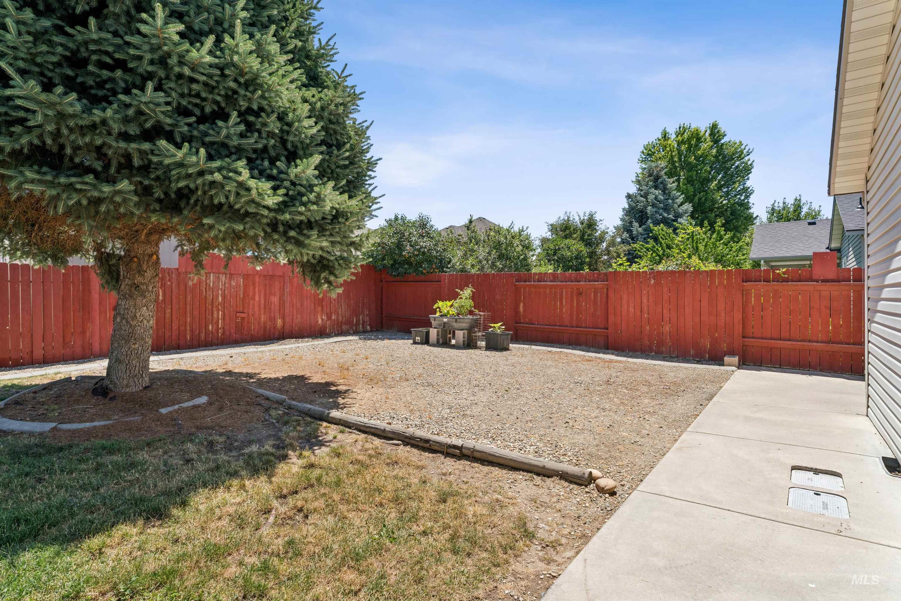 1114 Feltham Peak Dr. Property Photo 37