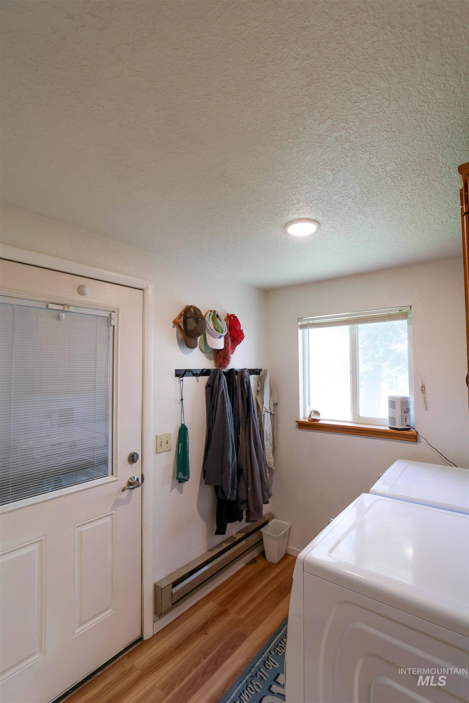 1867 S Exeter Rd Property Photo 18