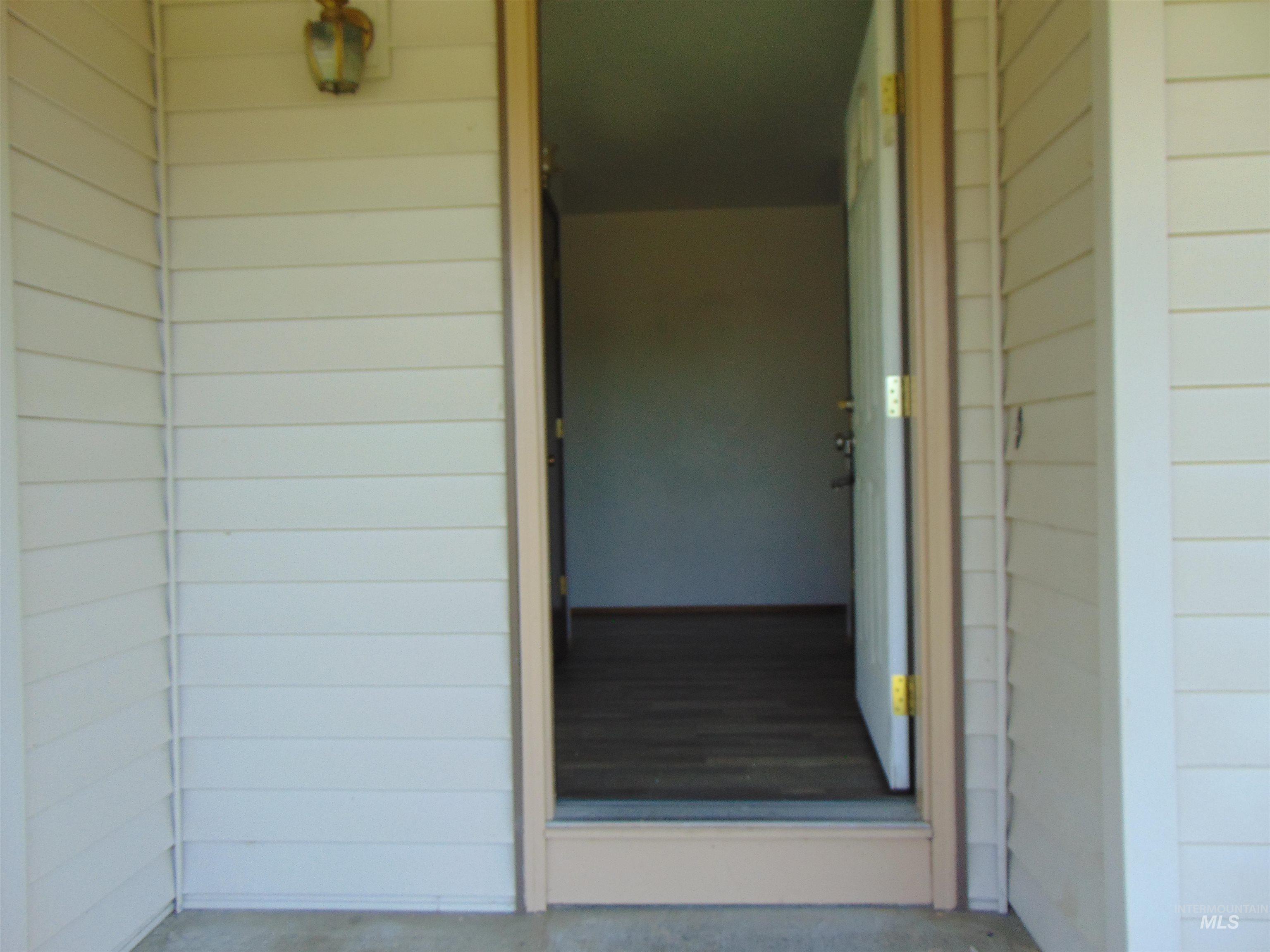 1113 Sw 14th Ave. Property Photo 6