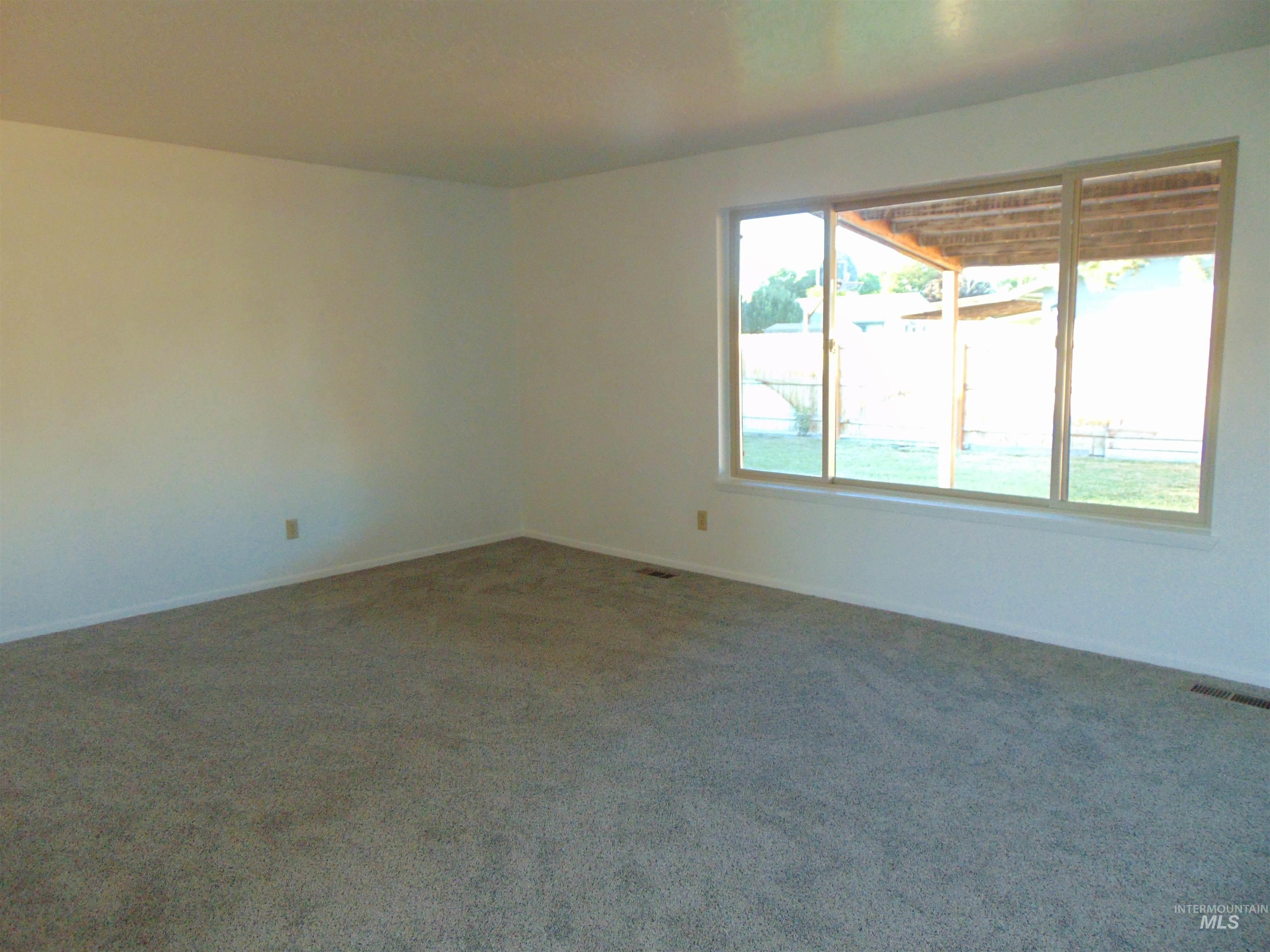1113 Sw 14th Ave. Property Photo 6