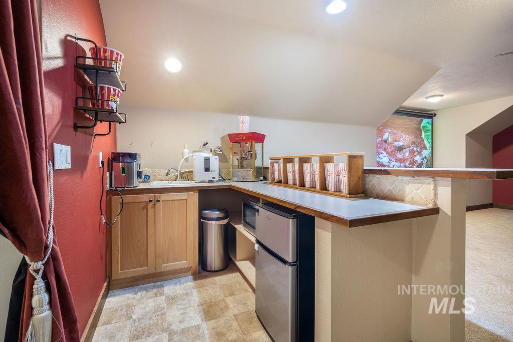 296 N Clearpoint Way Property Photo 37