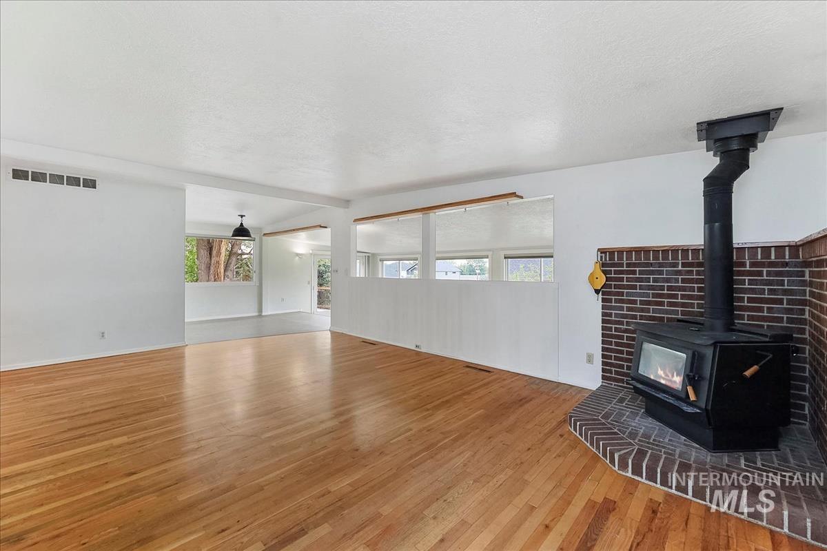 7141 W Hill Rd Property Photo 3