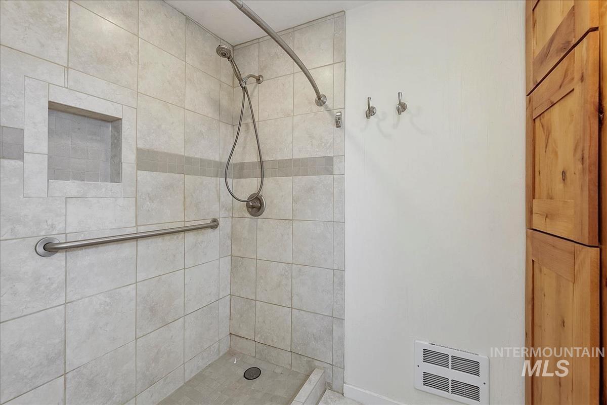 7141 W Hill Rd Property Photo 13