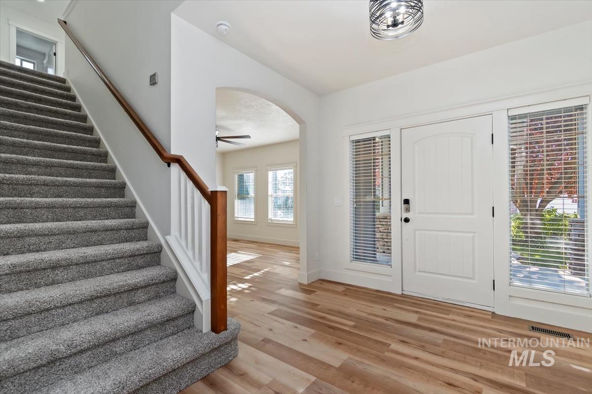 6105 S Egmont Ave. Property Photo 5