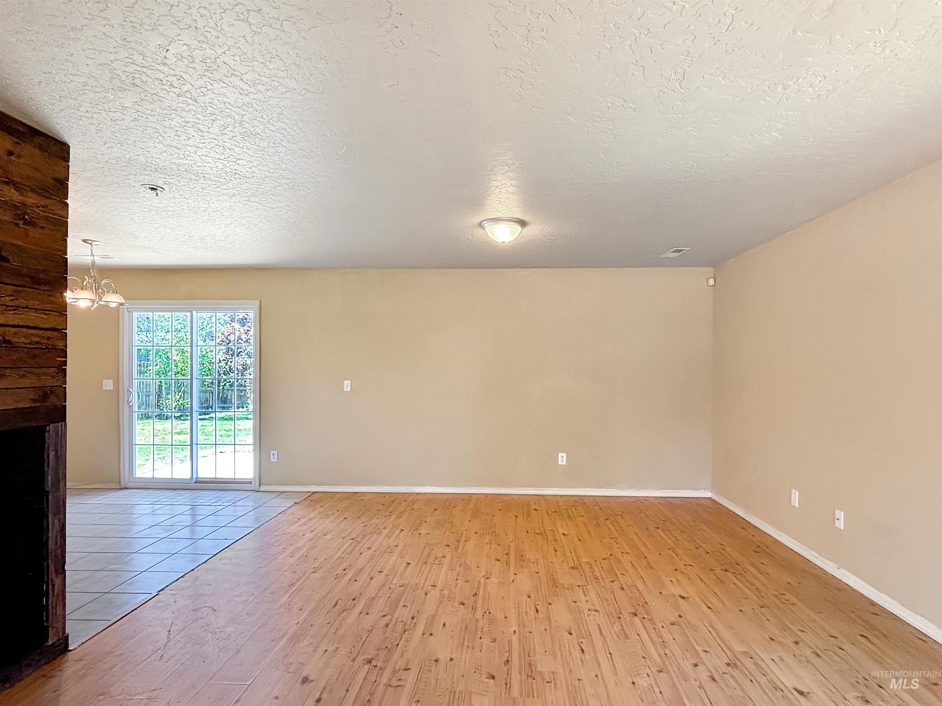 118 Parkland Way Property Photo 8