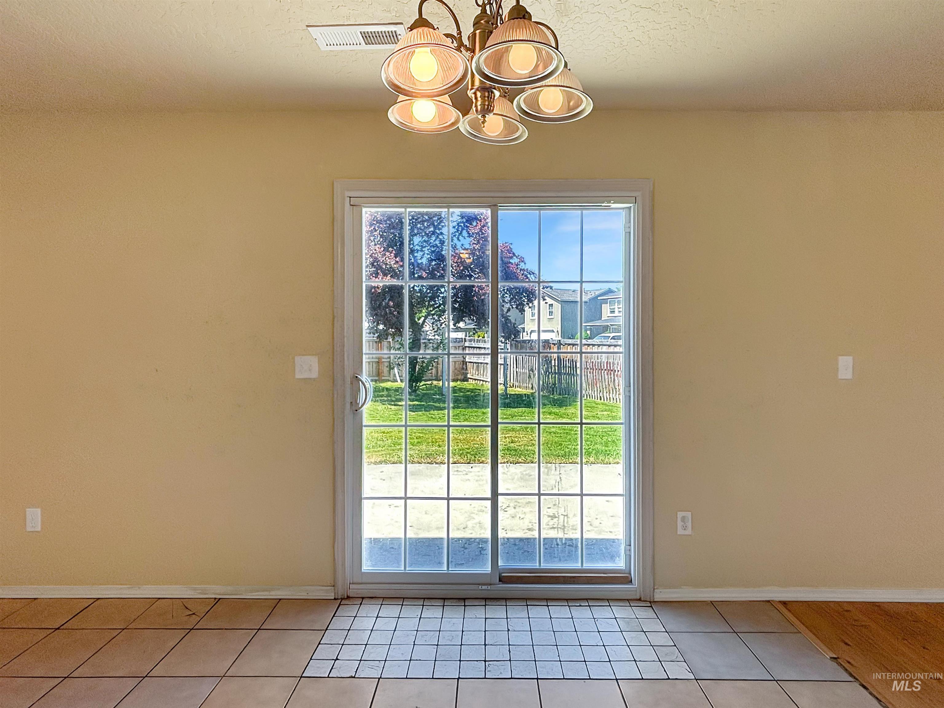 118 Parkland Way Property Photo 11