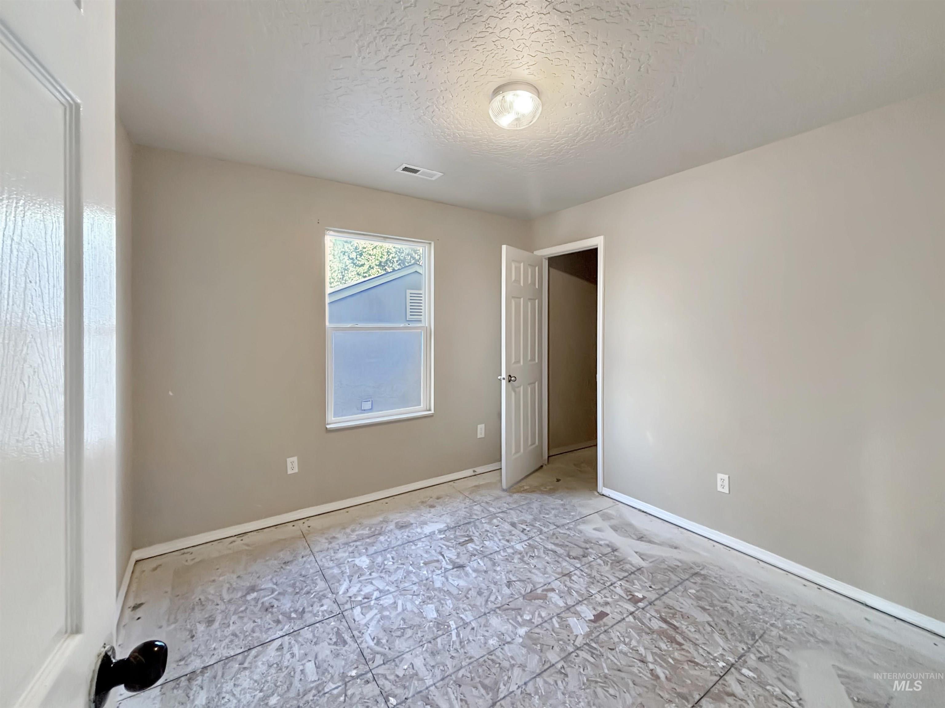 118 Parkland Way Property Photo 24