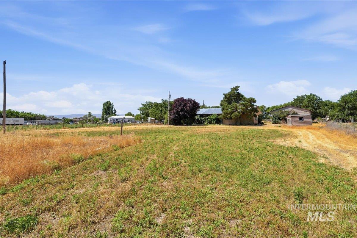 18177 Batt Corner Property Photo 1
