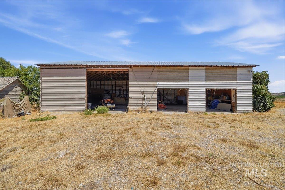 18177 Batt Corner Property Photo 2
