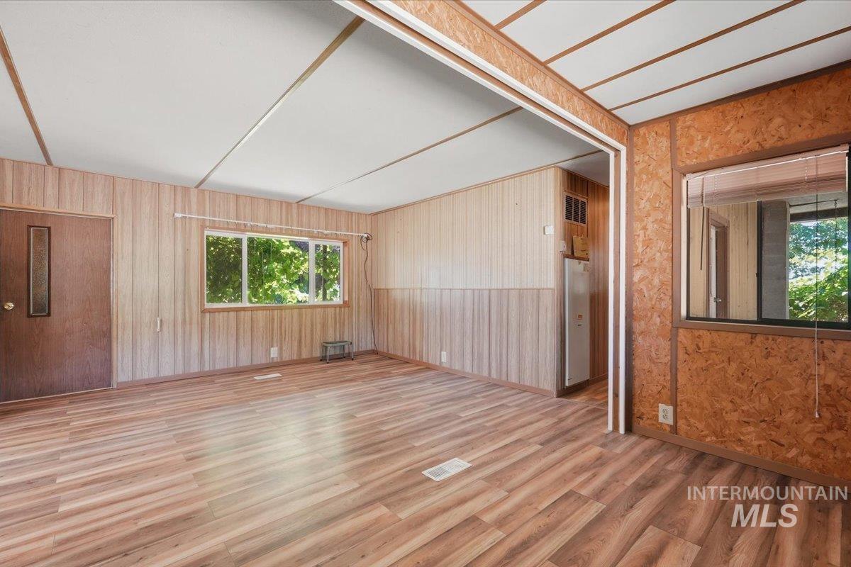 18177 Batt Corner Property Photo 6
