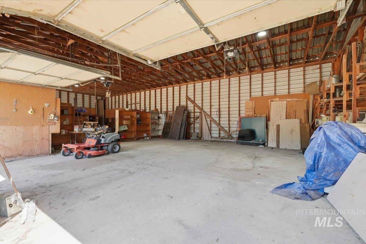 18177 Batt Corner Property Photo 26