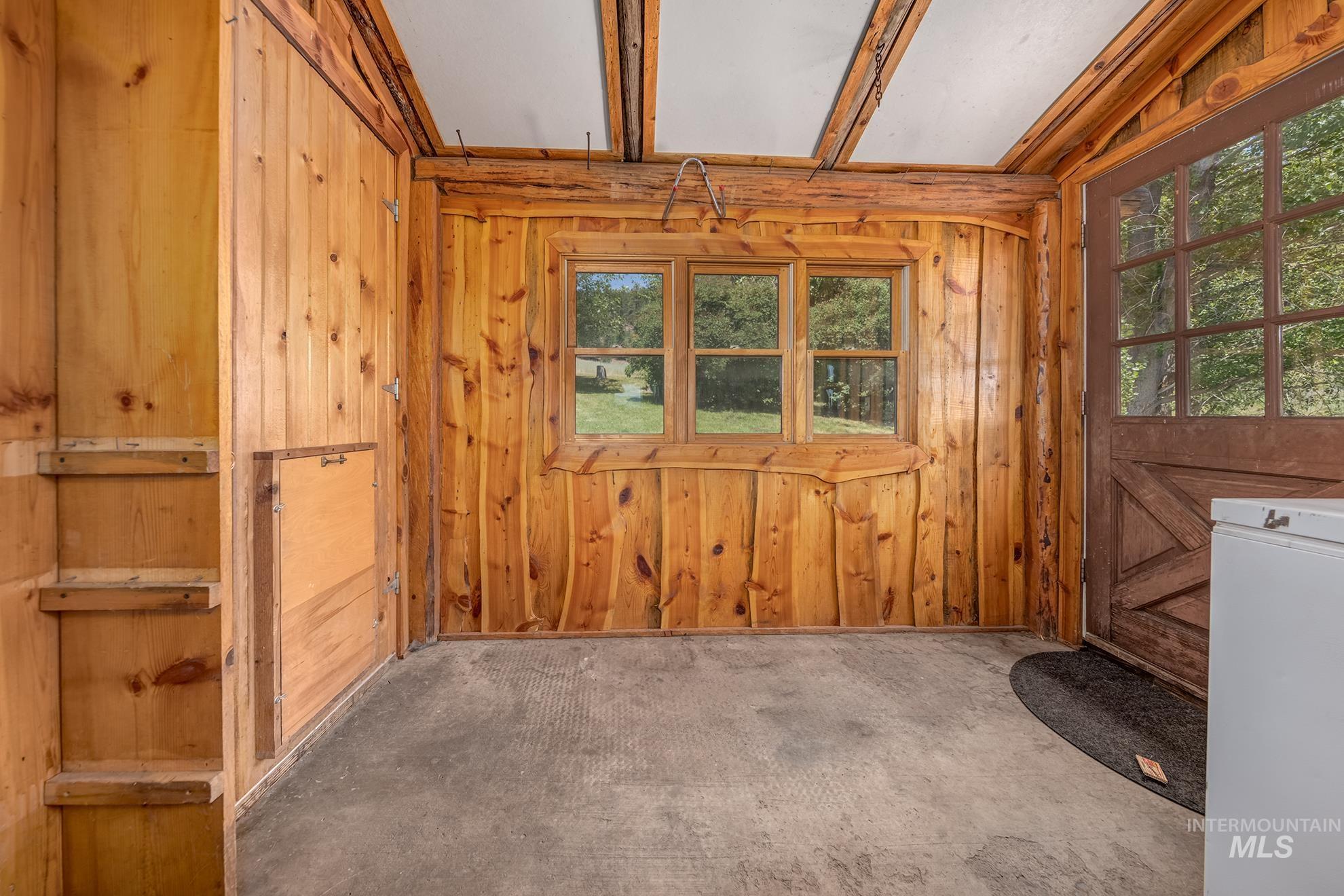 2150 Seid Creek Road Property Photo 5
